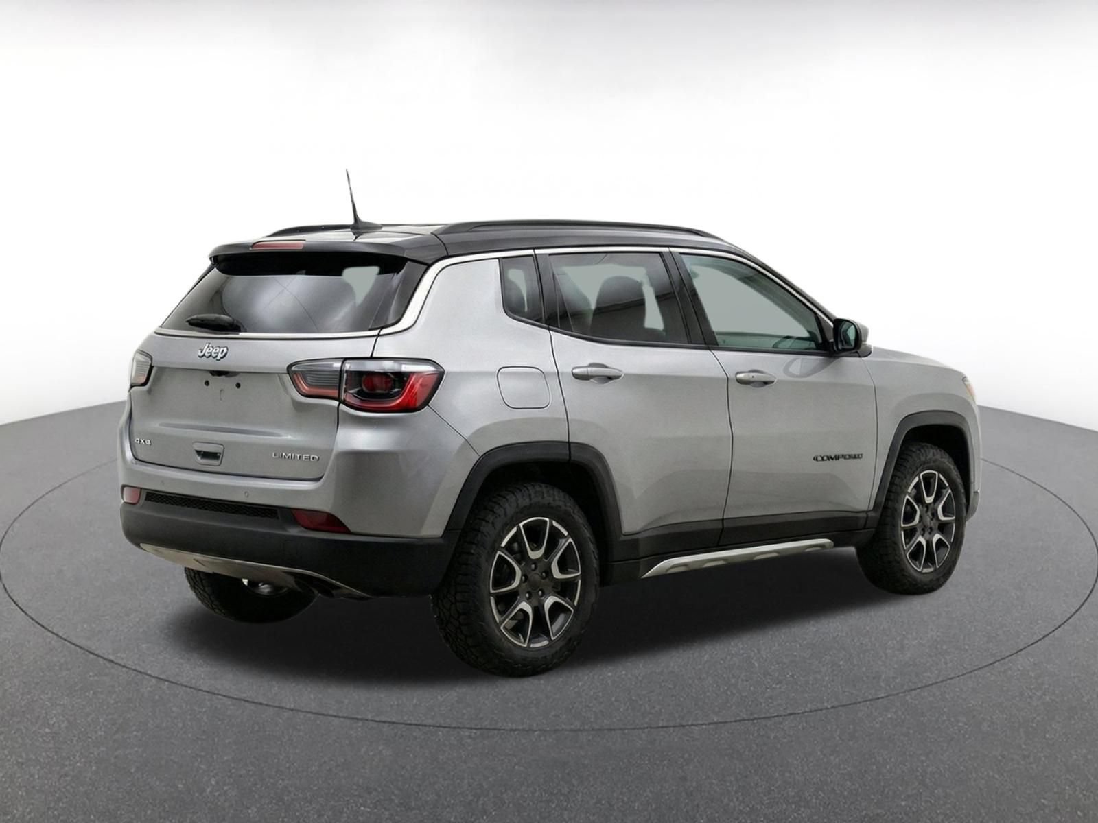 Thumbnail: 2025 Jeep Compass - 9