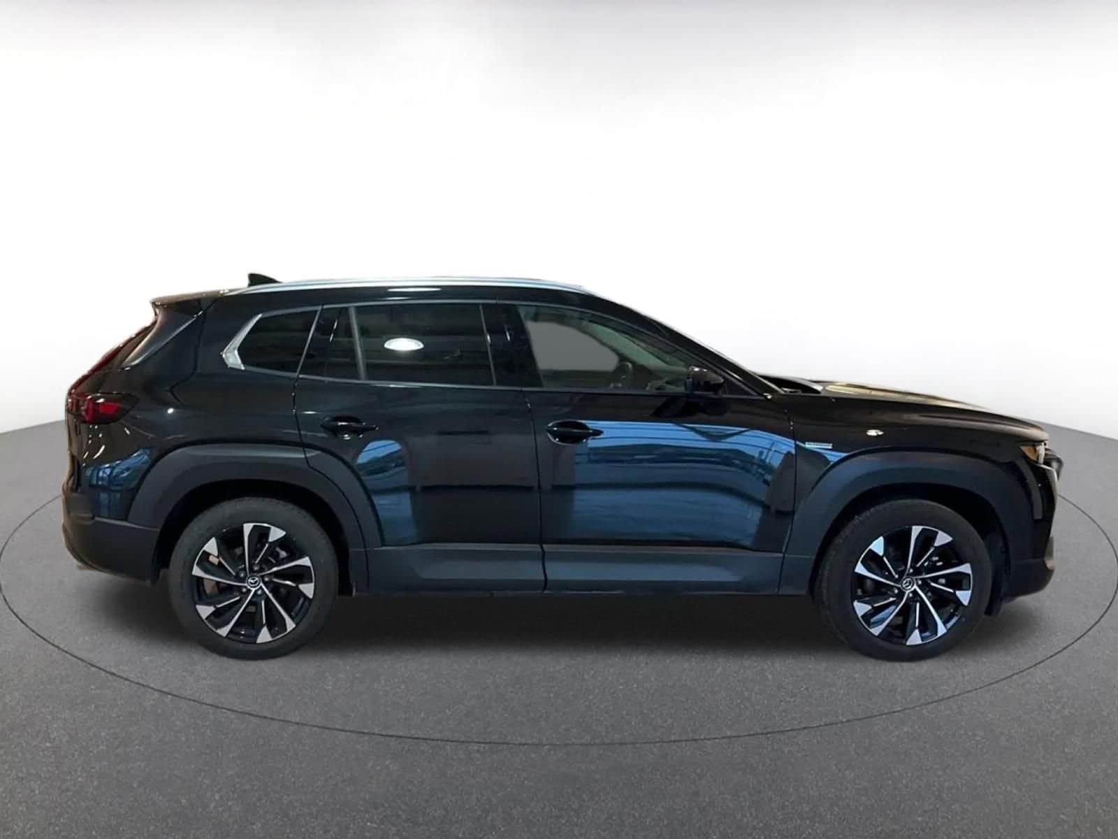 Thumbnail: 2025 Mazda CX-50 - 15