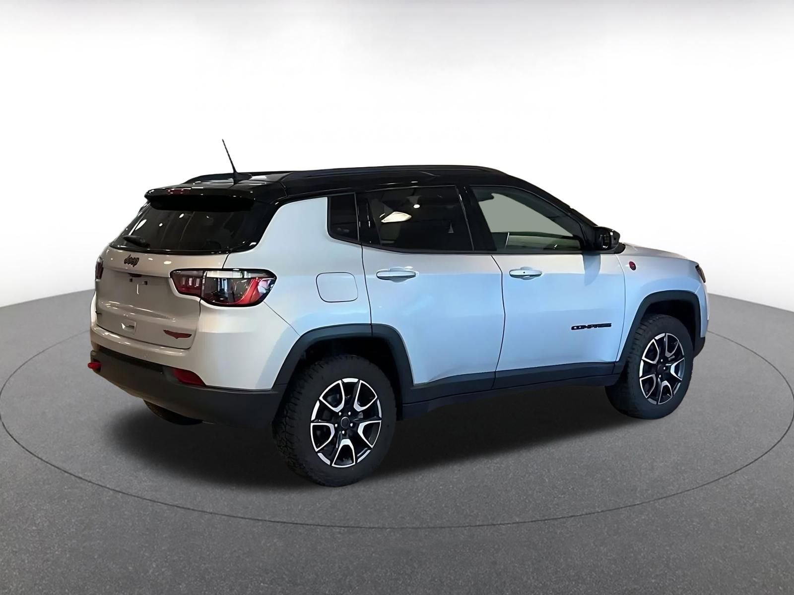 Thumbnail: 2025 Jeep Compass - 15