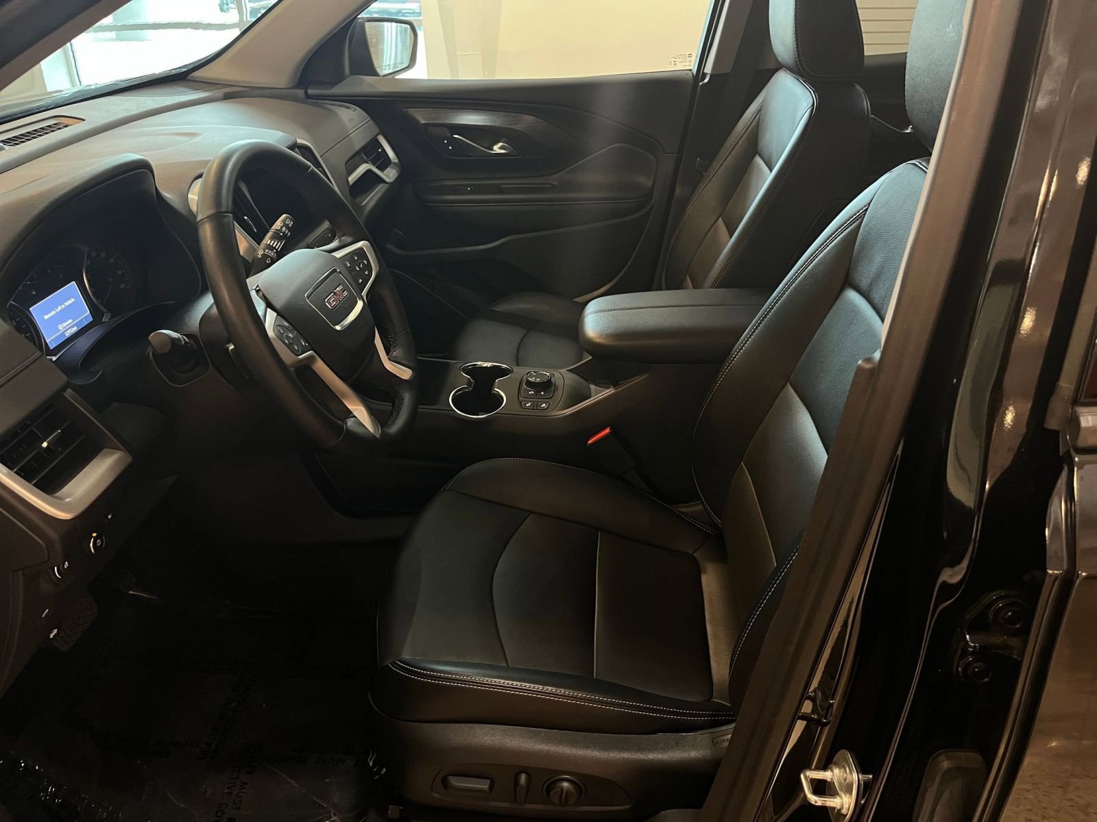 Thumbnail: 2024 GMC Terrain - 27