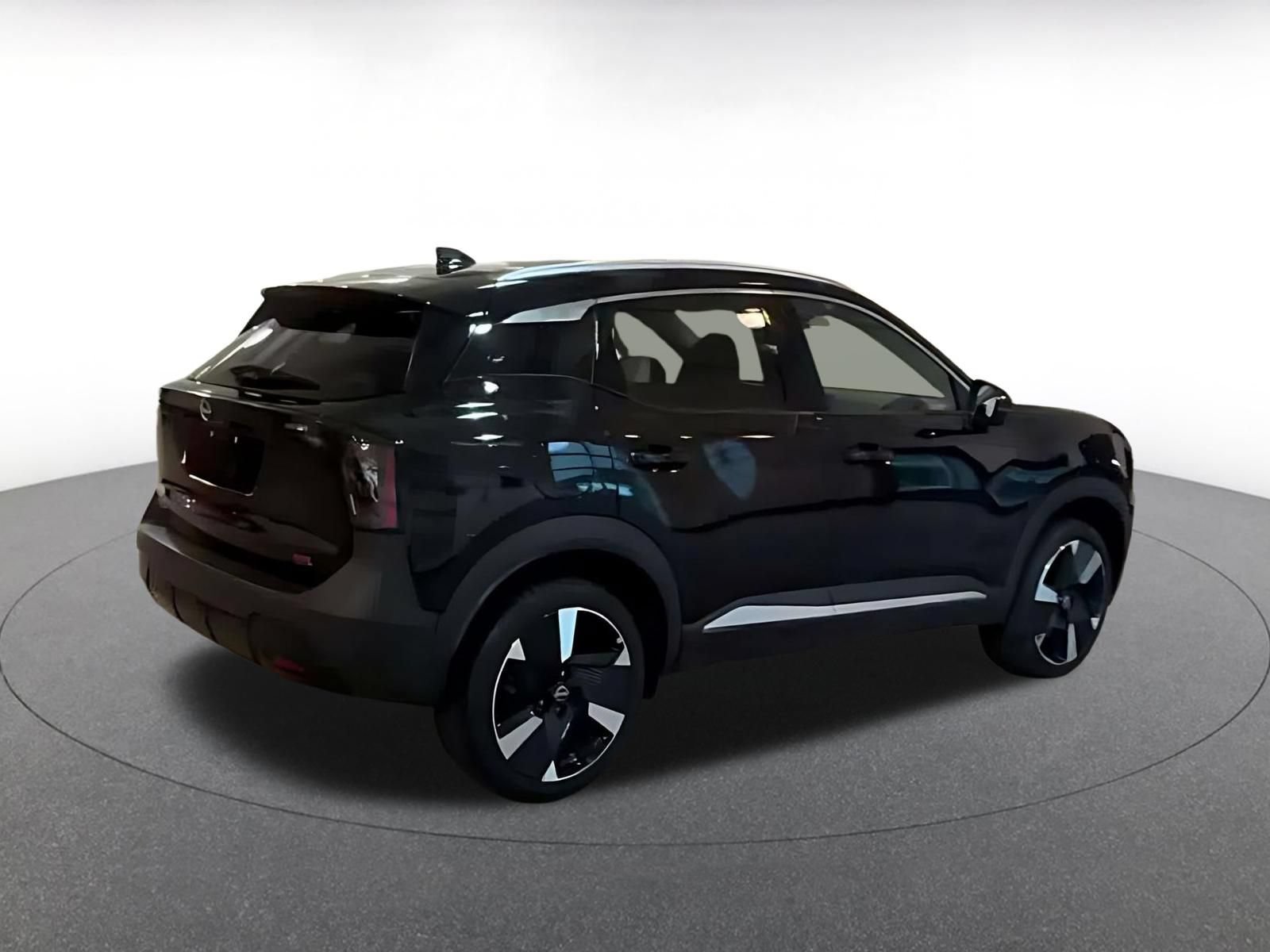 Thumbnail: 2026 Nissan Kicks - 14
