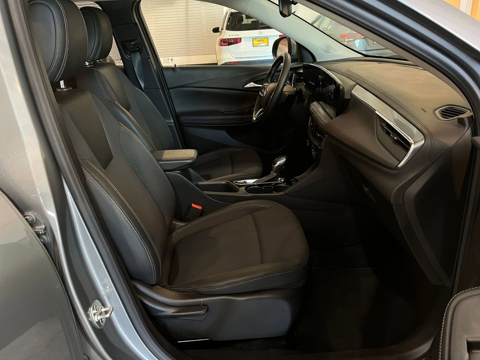 Thumbnail: 2025 Buick Encore GX - 35