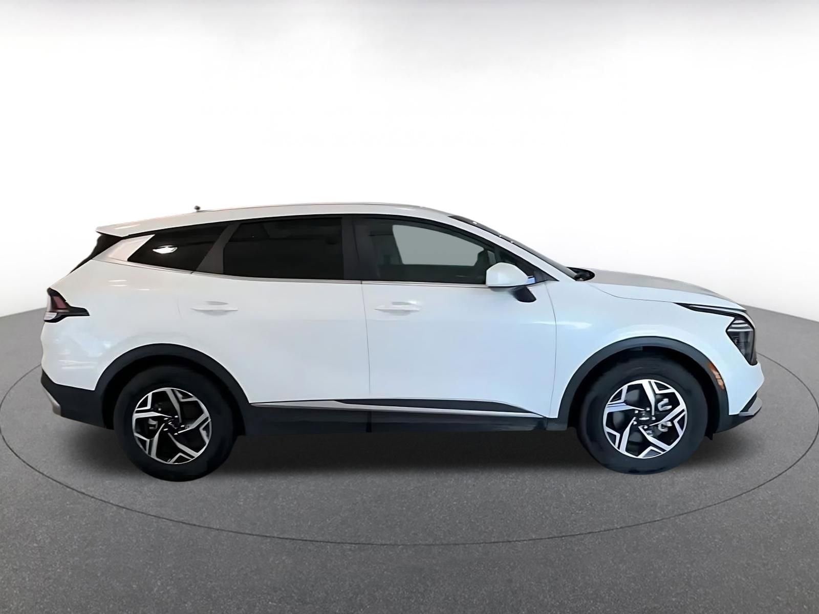 Thumbnail: 2025 Kia Sportage - 11