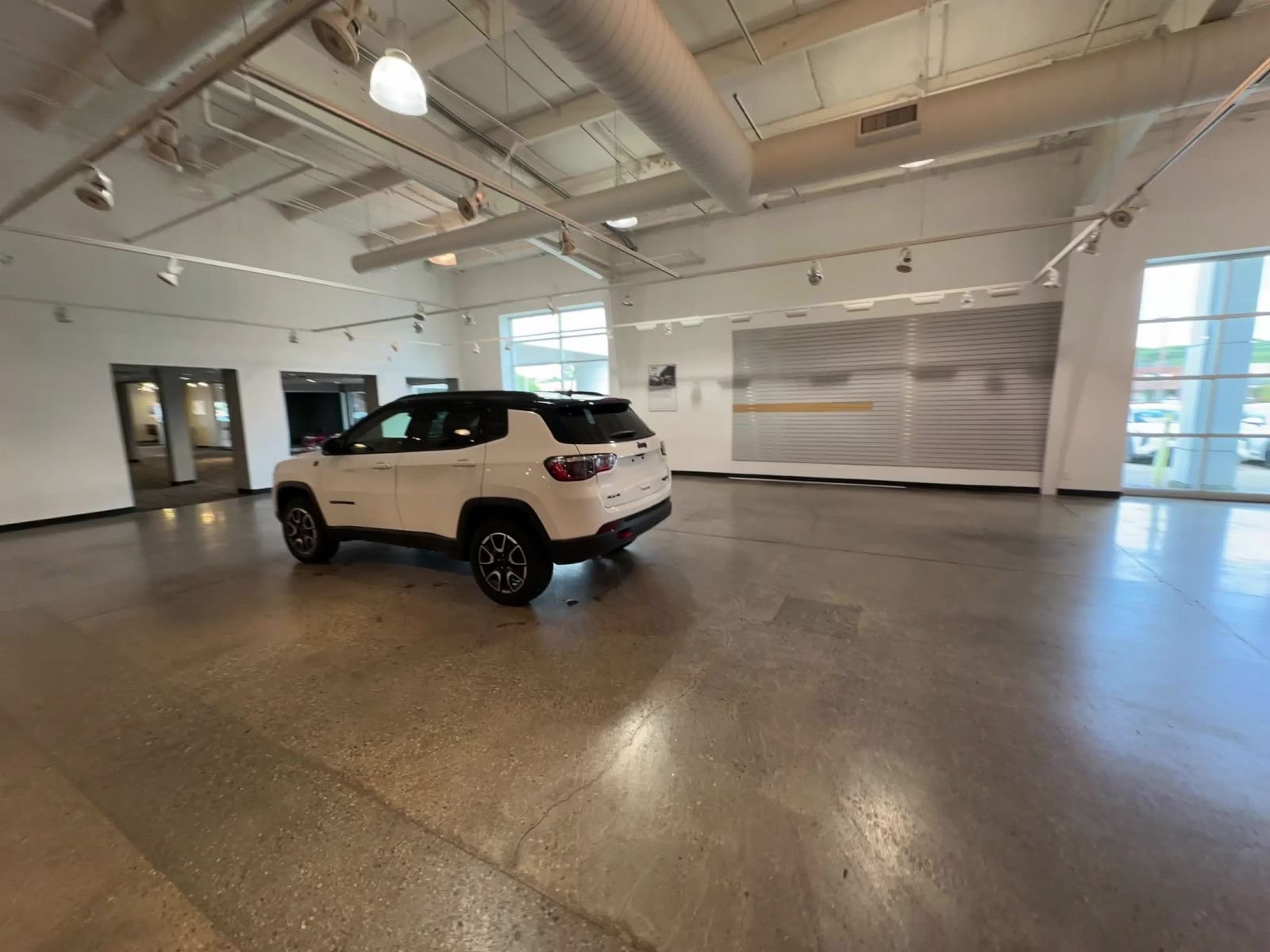 Thumbnail: 2025 Jeep Compass - 14