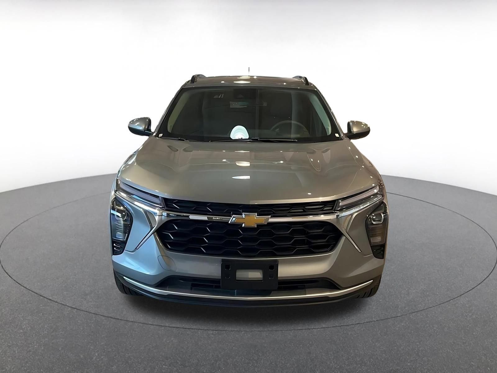 Thumbnail: 2025 Chevrolet Trax - 4