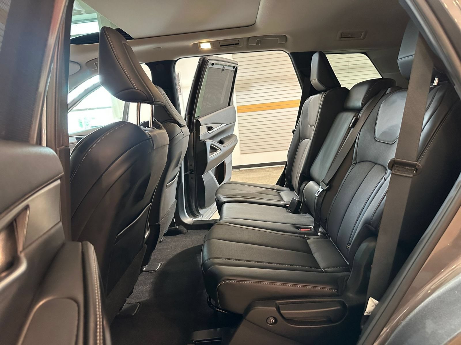 Thumbnail: 2026 INFINITI QX60 - 28