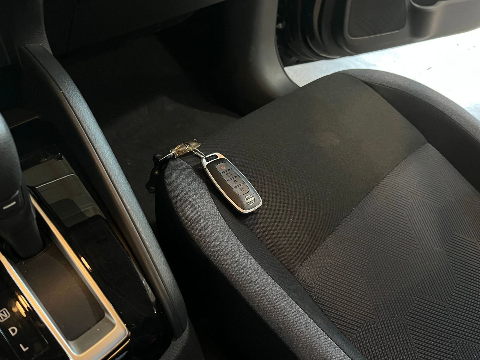 Thumbnail: 2025 Nissan Versa - 21