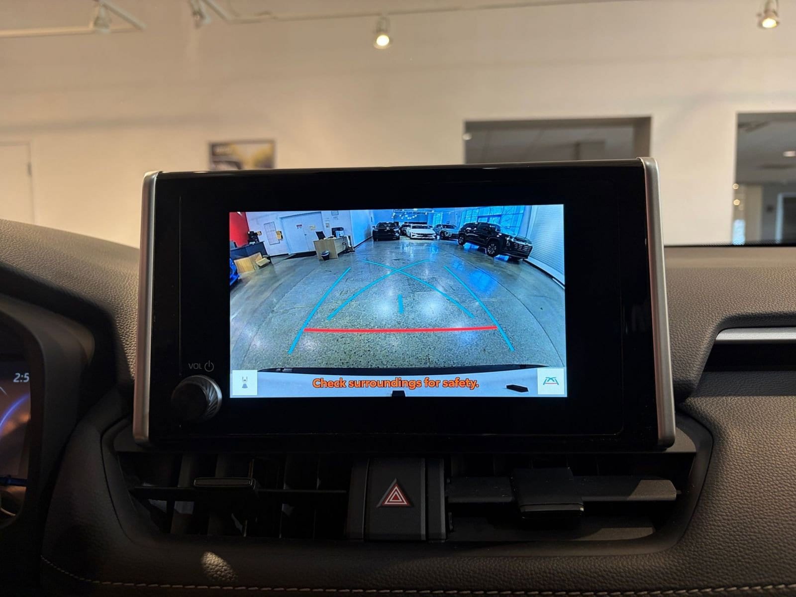 Thumbnail: 2025 Toyota RAV4 - 17