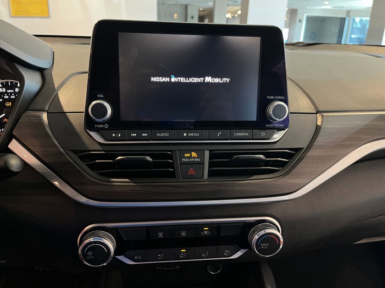 Thumbnail: 2025 Nissan Altima - 18