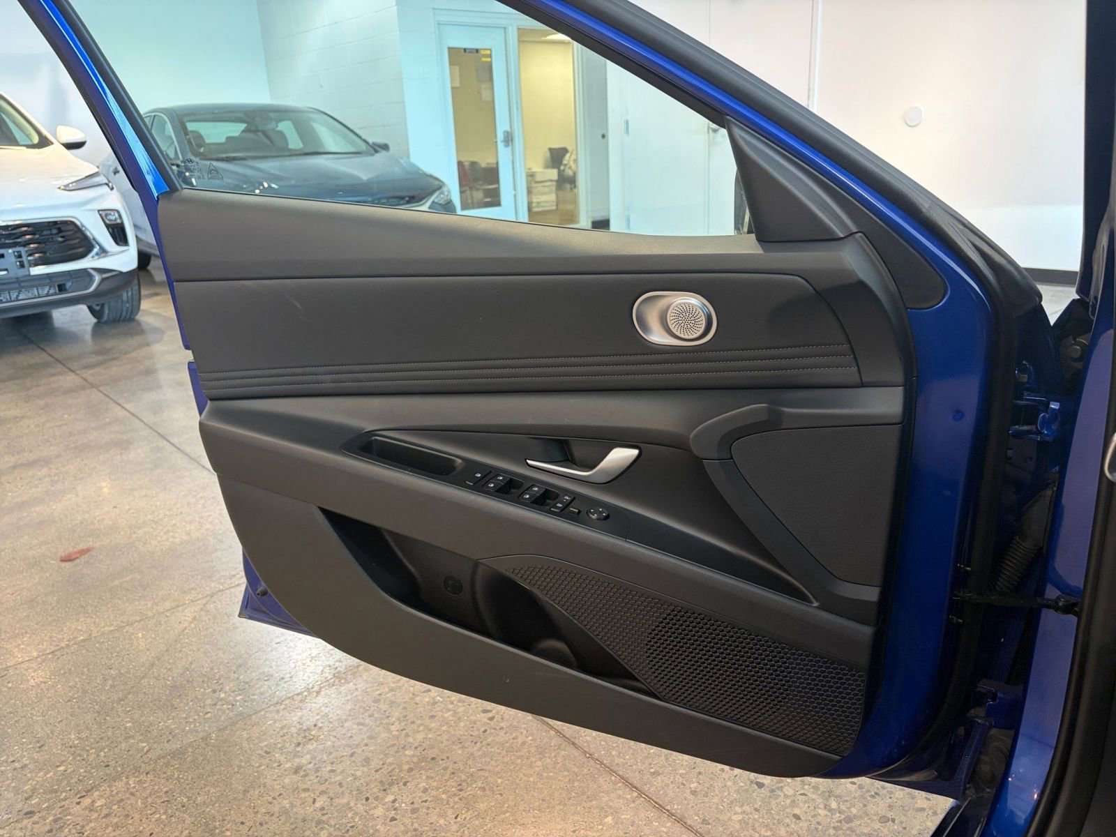 Thumbnail: 2025 Hyundai Elantra - 20