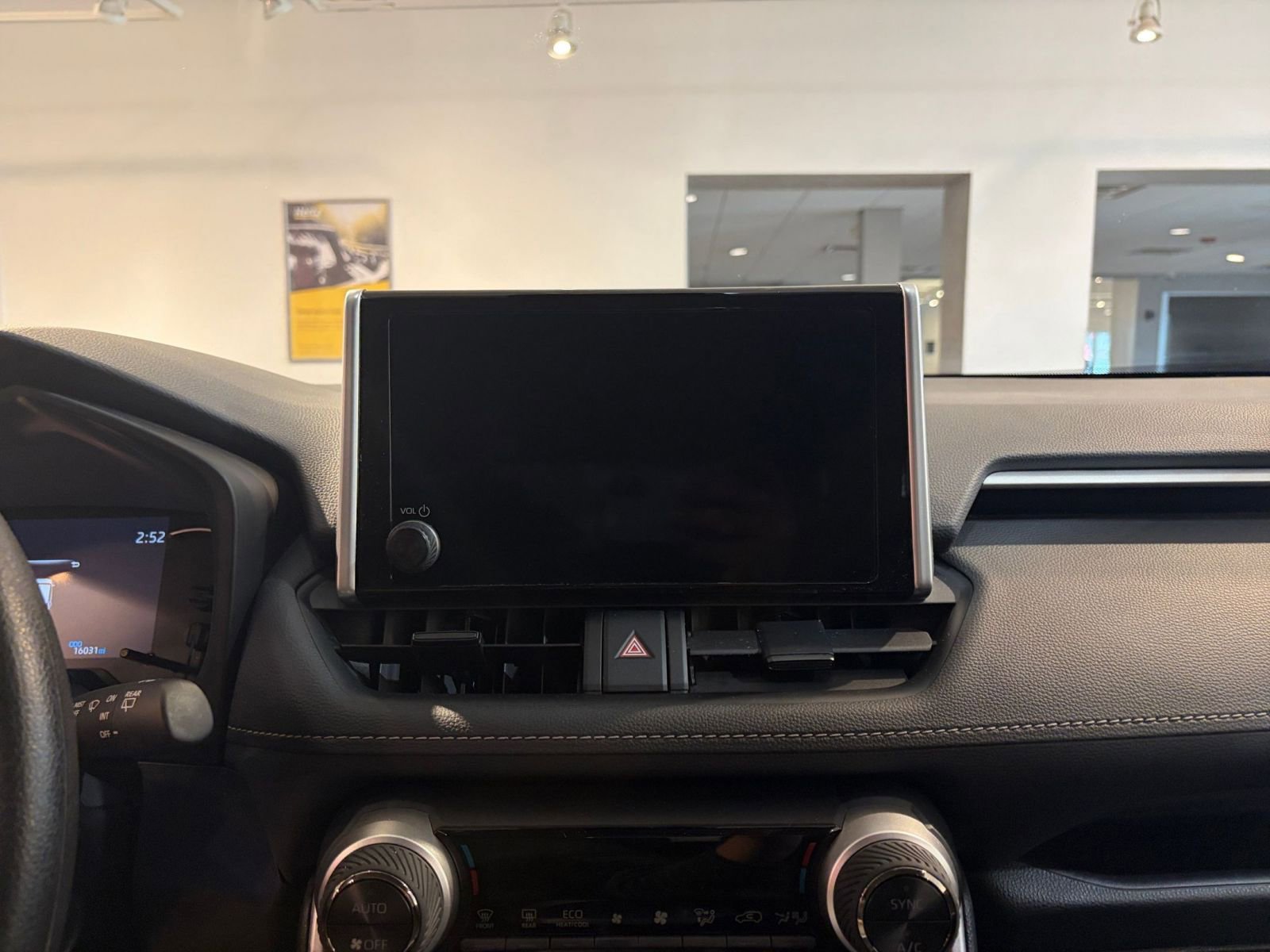 Thumbnail: 2025 Toyota RAV4 - 18