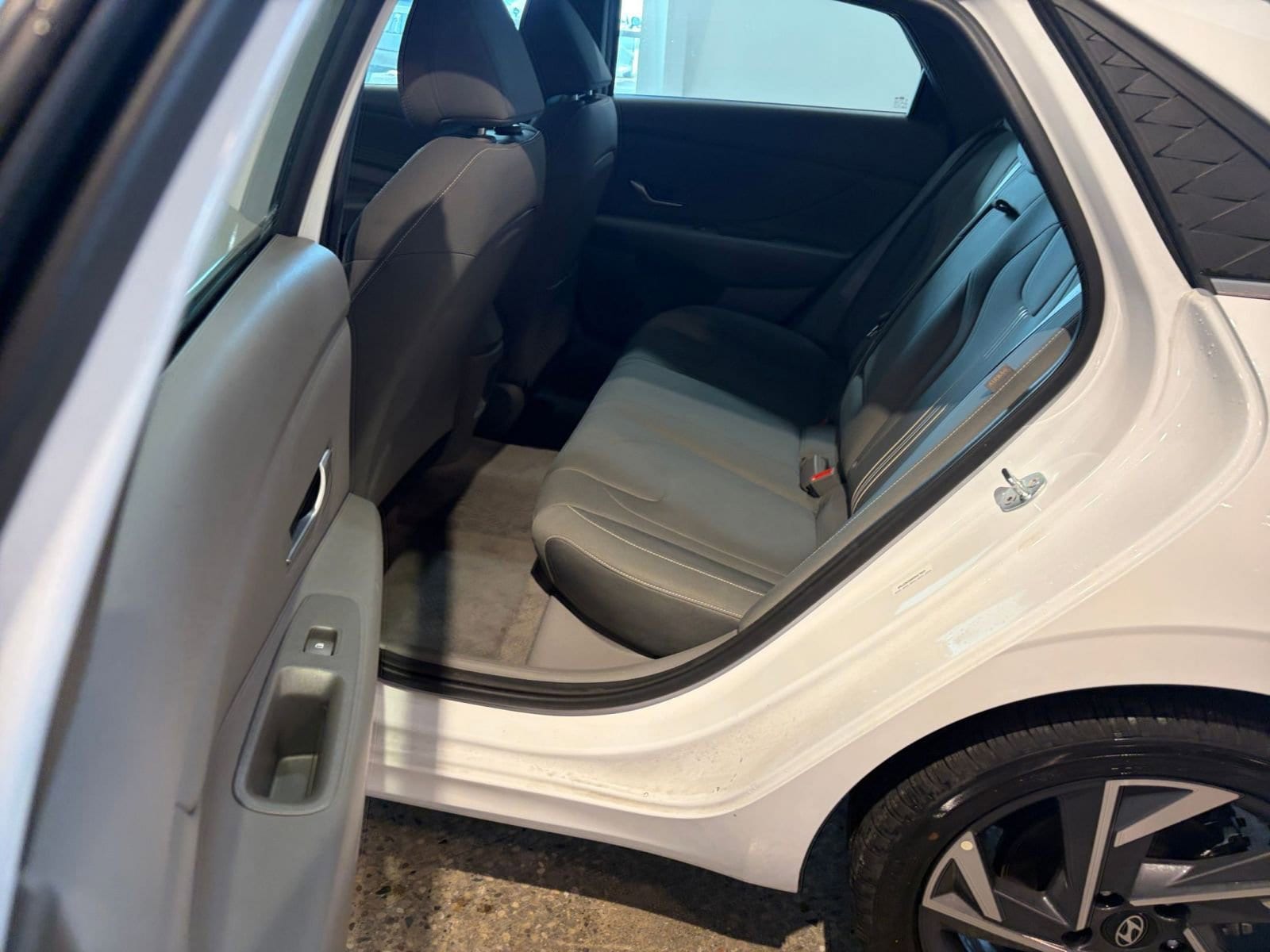 Thumbnail: 2025 Hyundai Elantra - 24