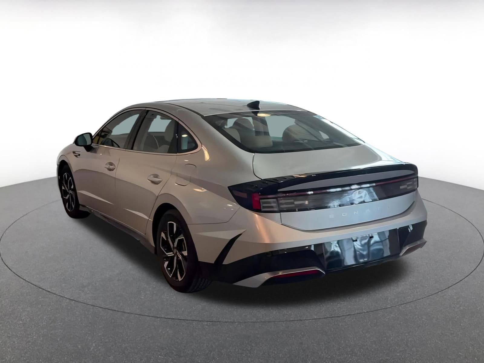 Thumbnail: 2025 Hyundai Sonata - 12