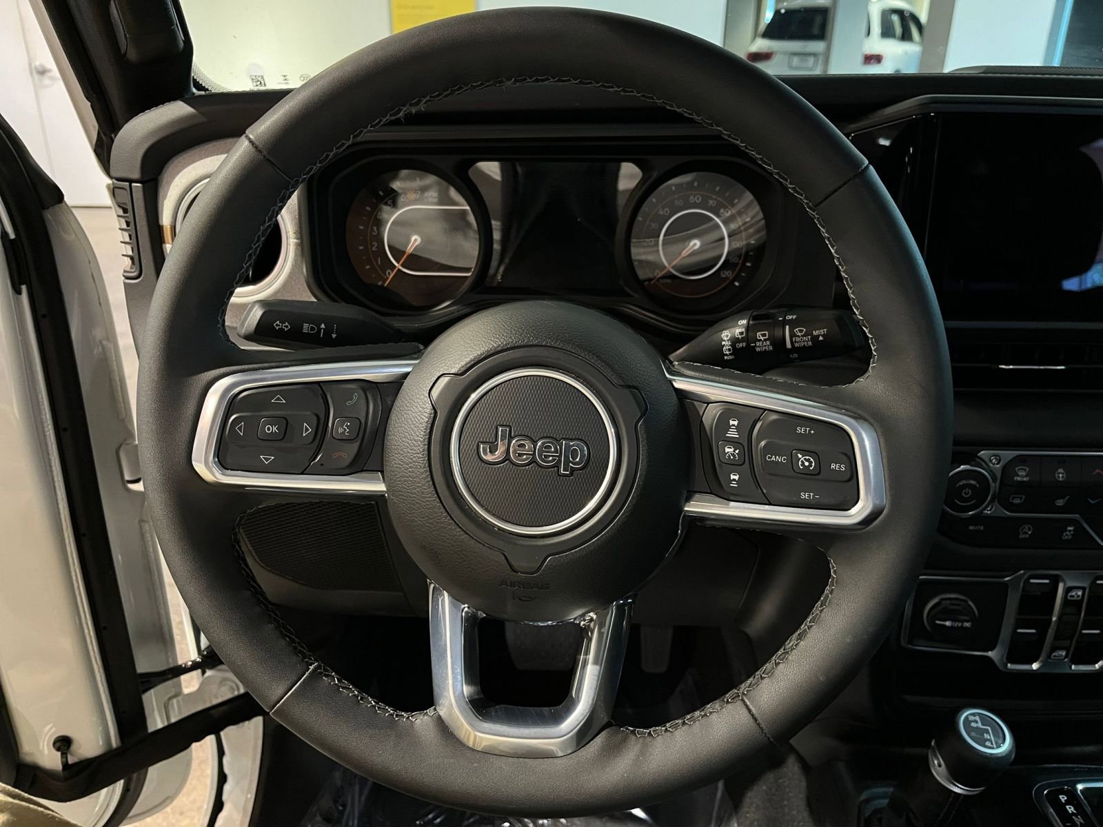Thumbnail: 2025 Jeep Wrangler - 28