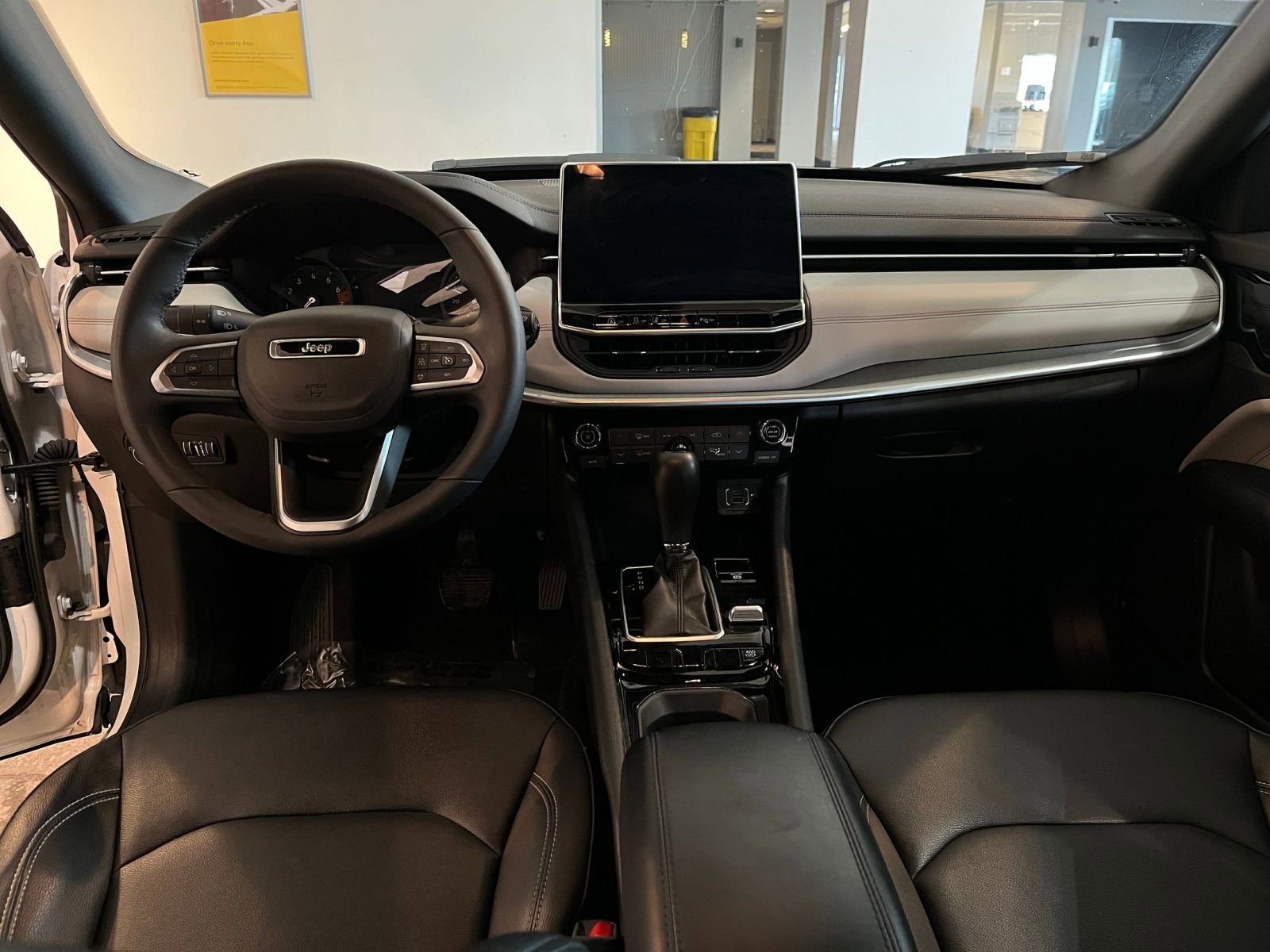 Thumbnail: 2025 Jeep Compass - 33