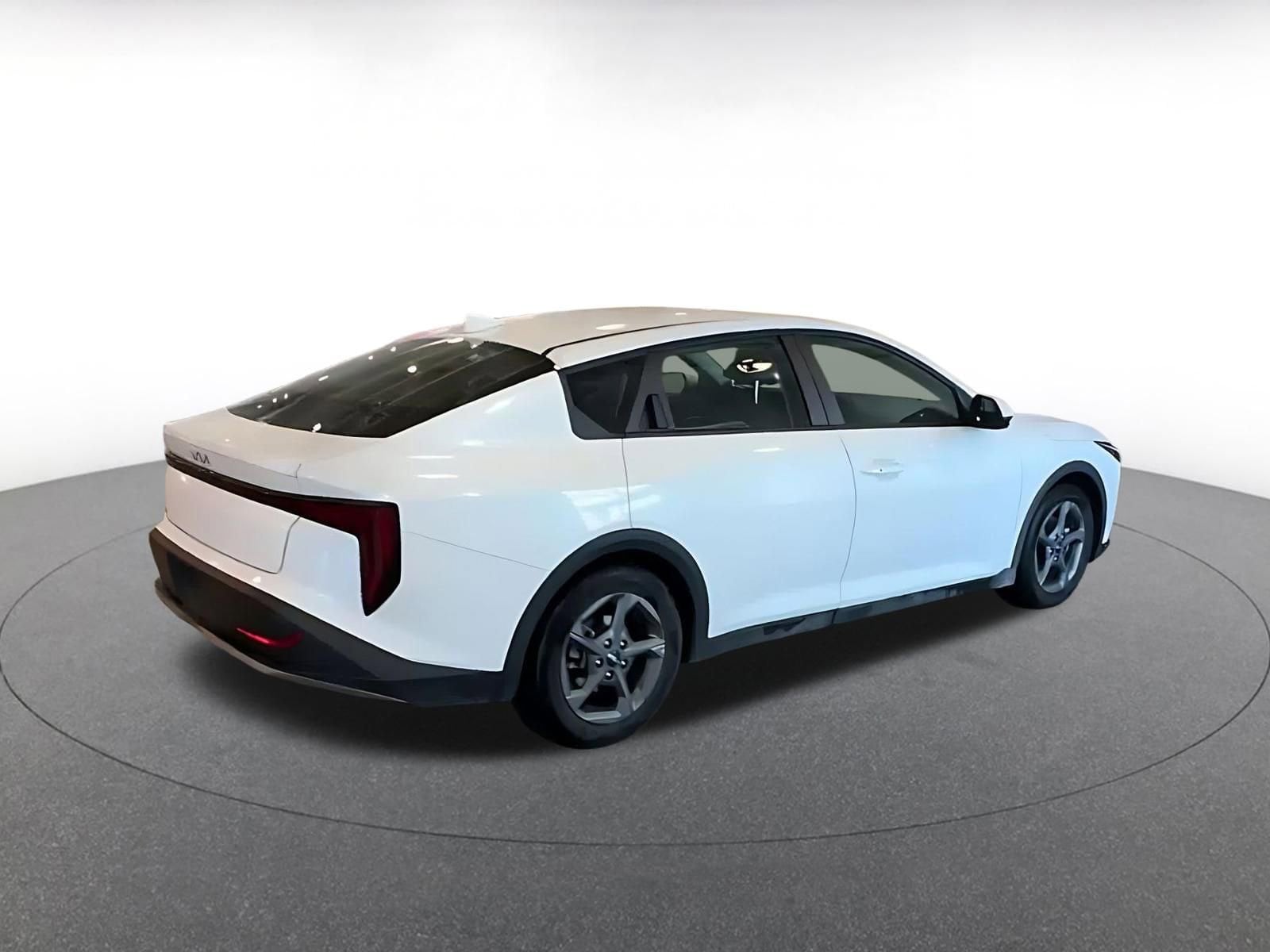 Thumbnail: 2025 Kia K4 - 10