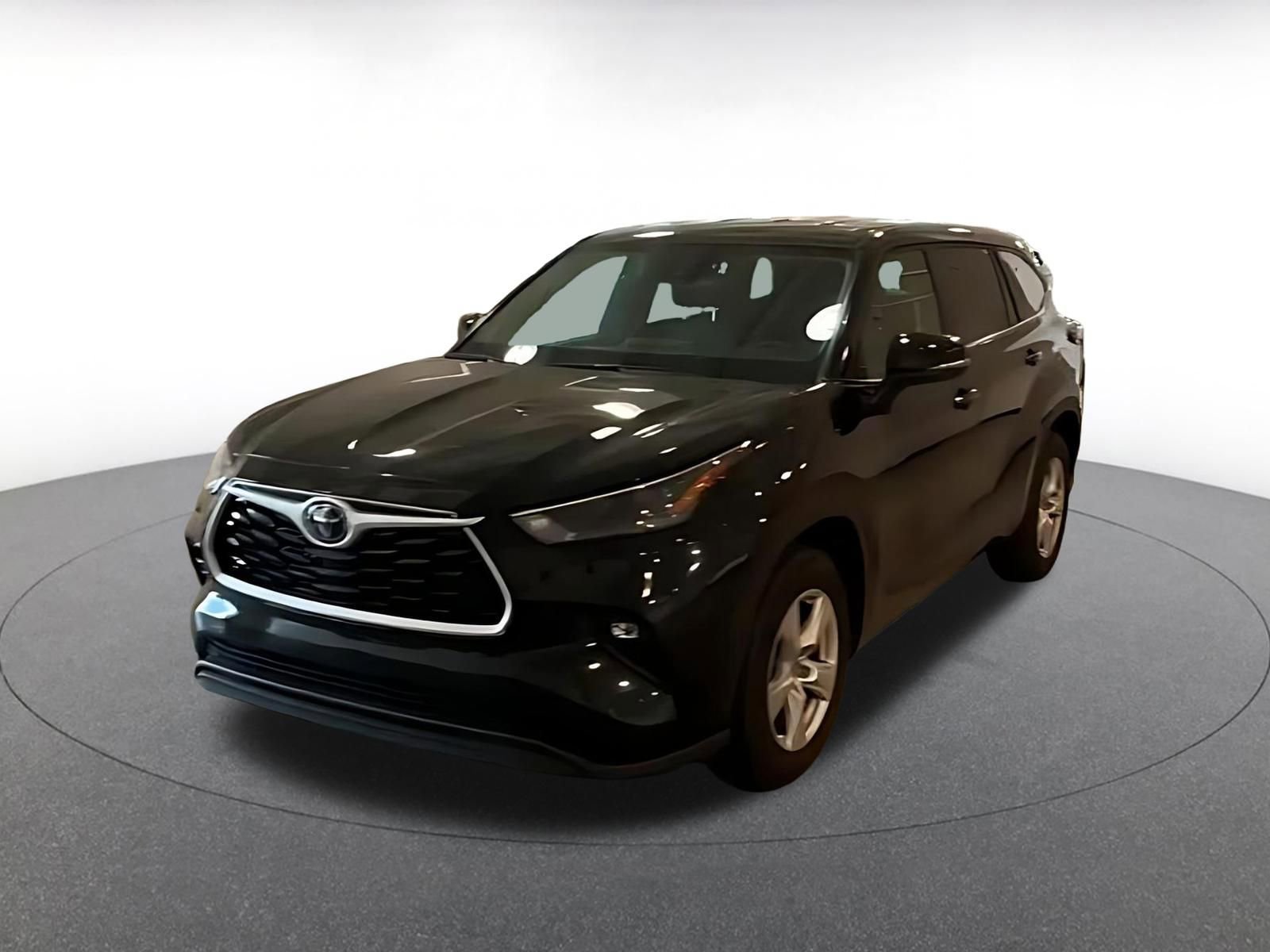 Thumbnail: 2025 Toyota Highlander - 4