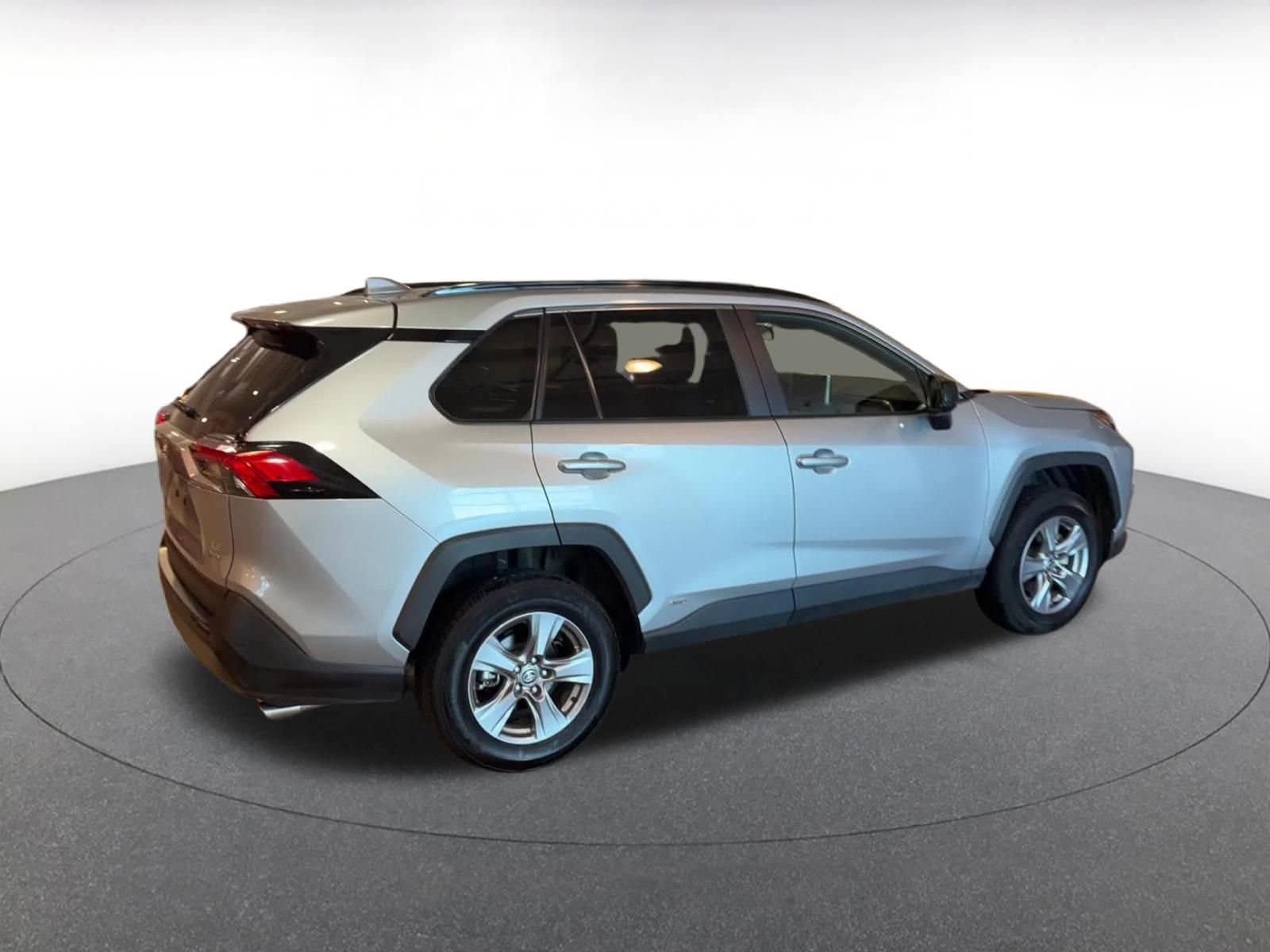 Thumbnail: 2025 Toyota RAV4 - 14