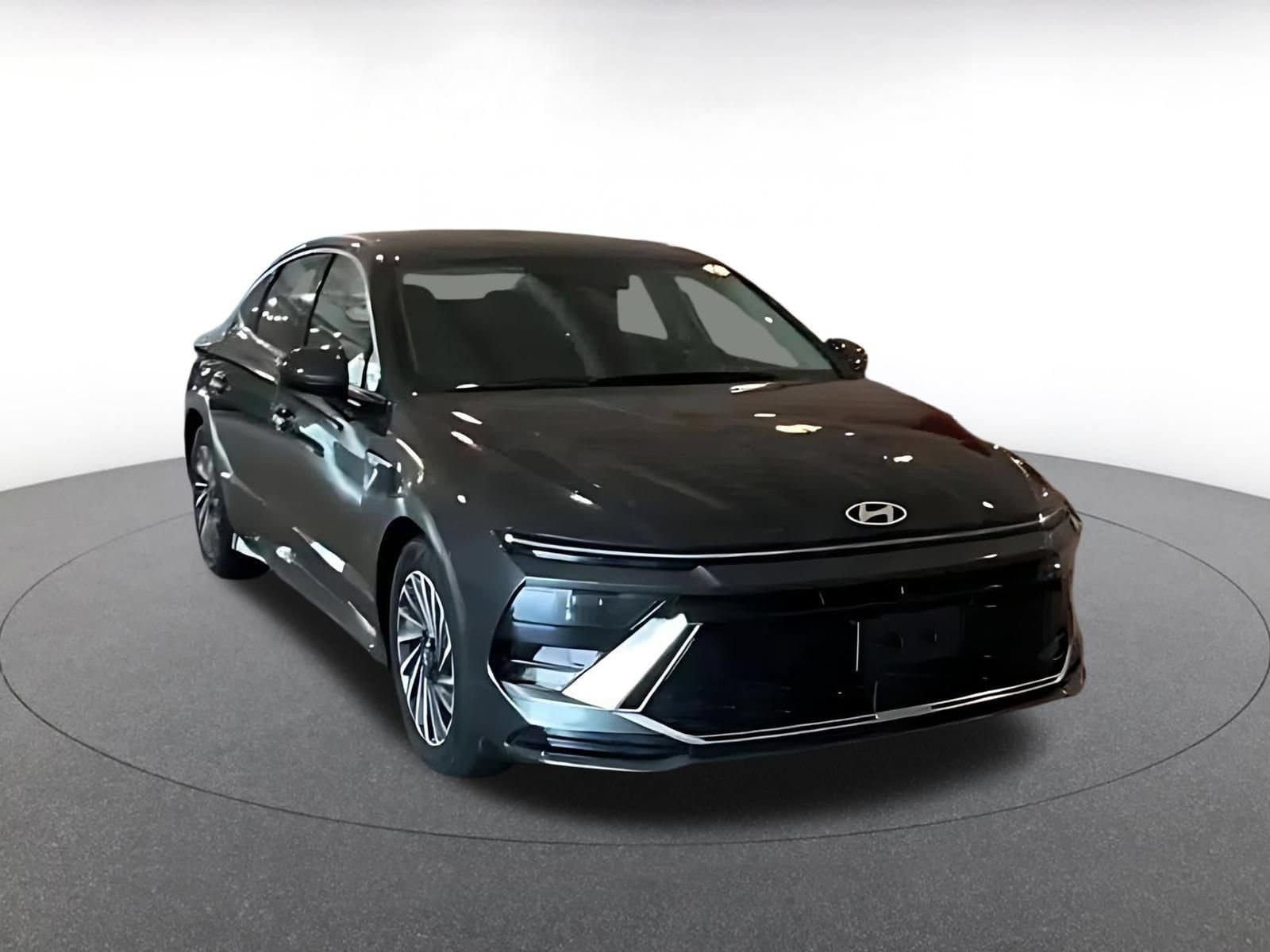 Thumbnail: 2025 Hyundai Sonata - 2