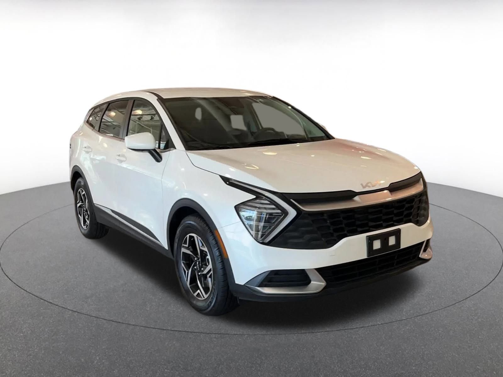 Thumbnail: 2024 Kia Sportage - 3