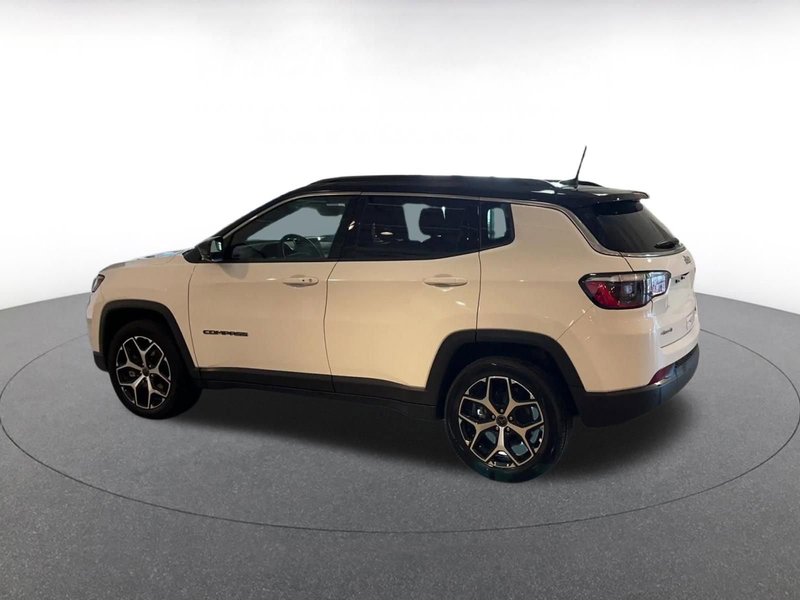 Thumbnail: 2025 Jeep Compass - 10