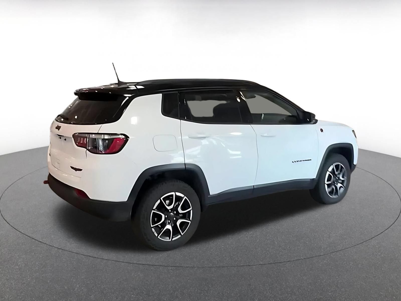Thumbnail: 2025 Jeep Compass - 13