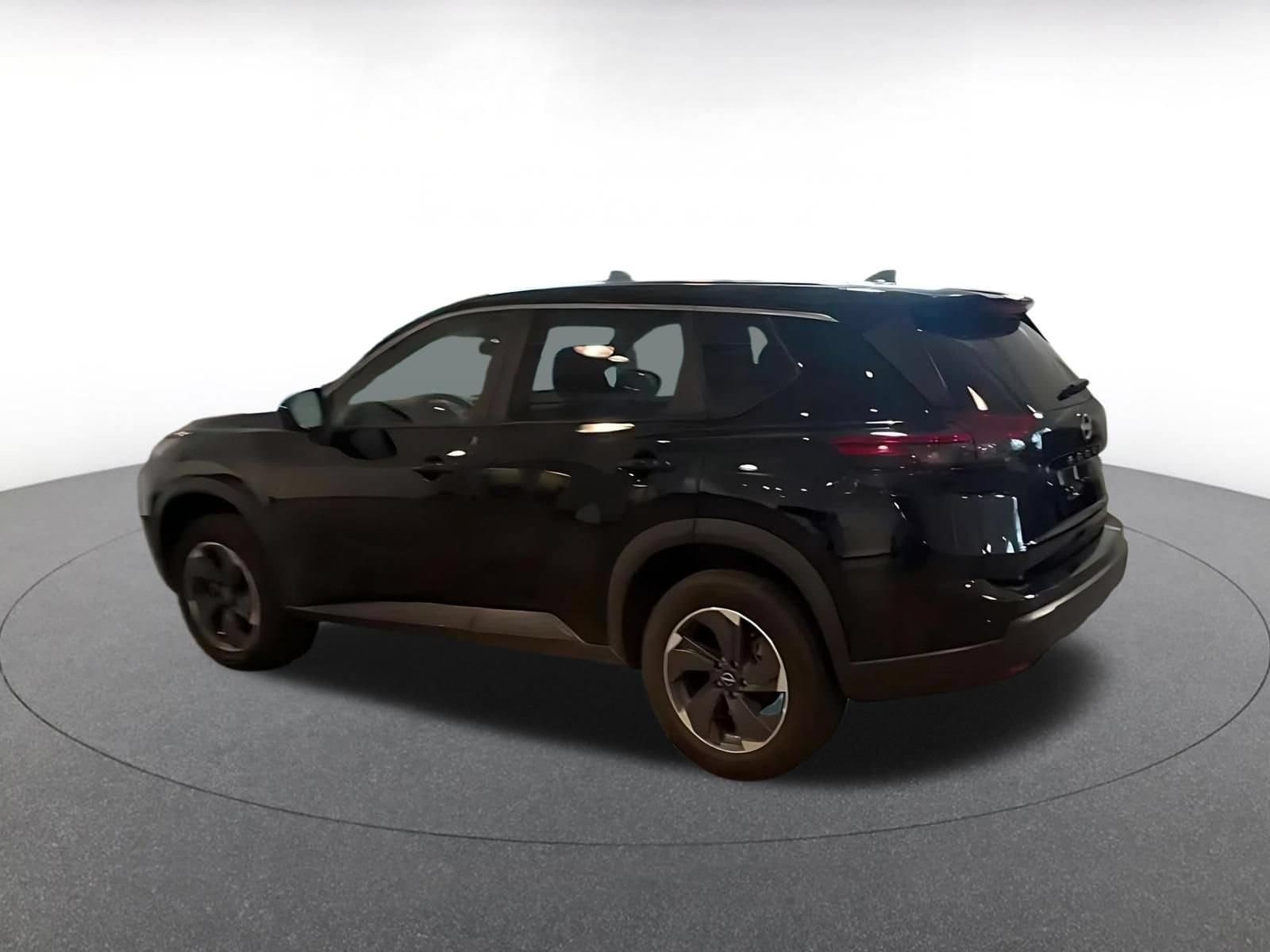 Thumbnail: 2025 Nissan Rogue - 8