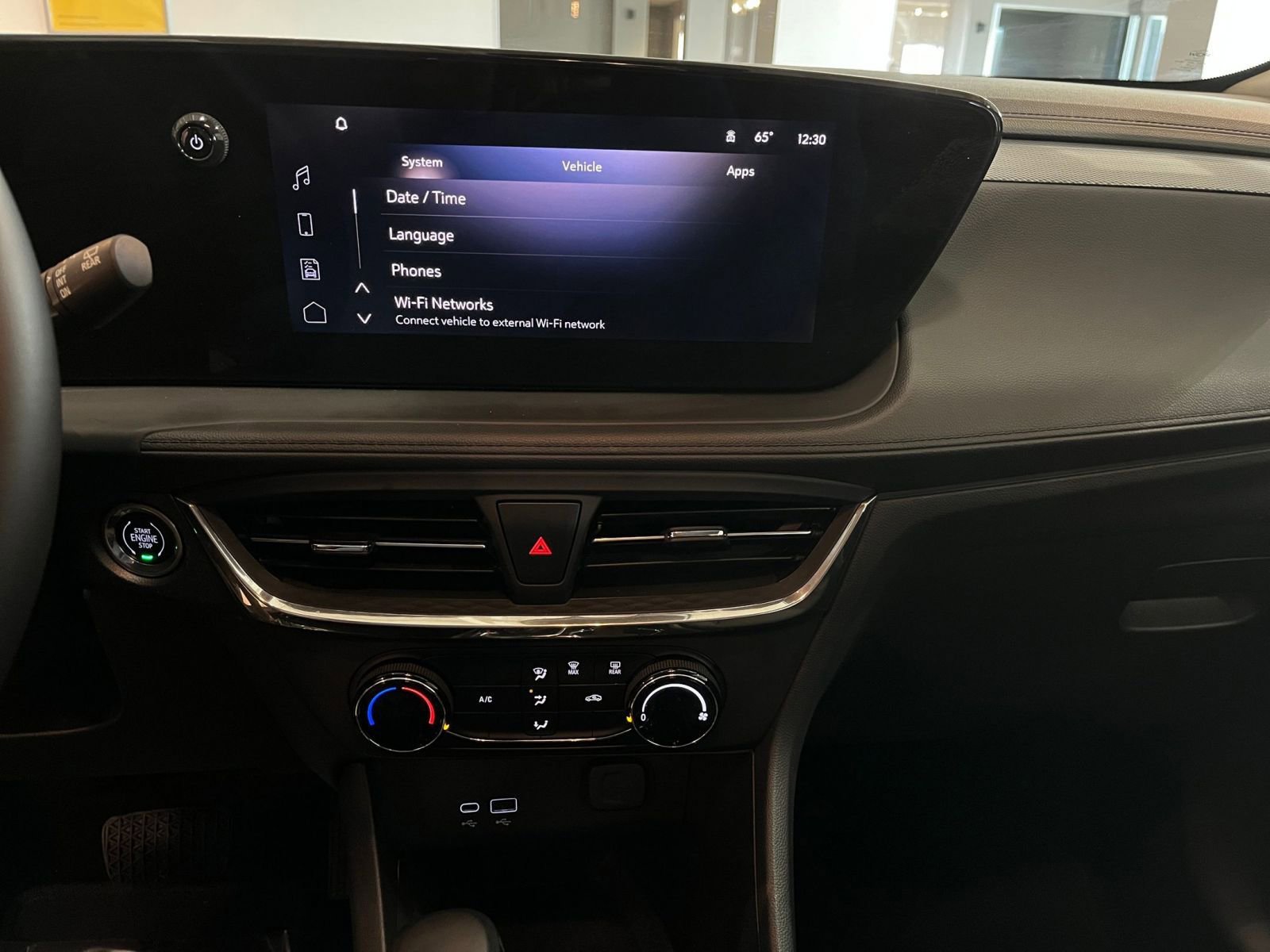 Thumbnail: 2025 Buick Encore GX - 17