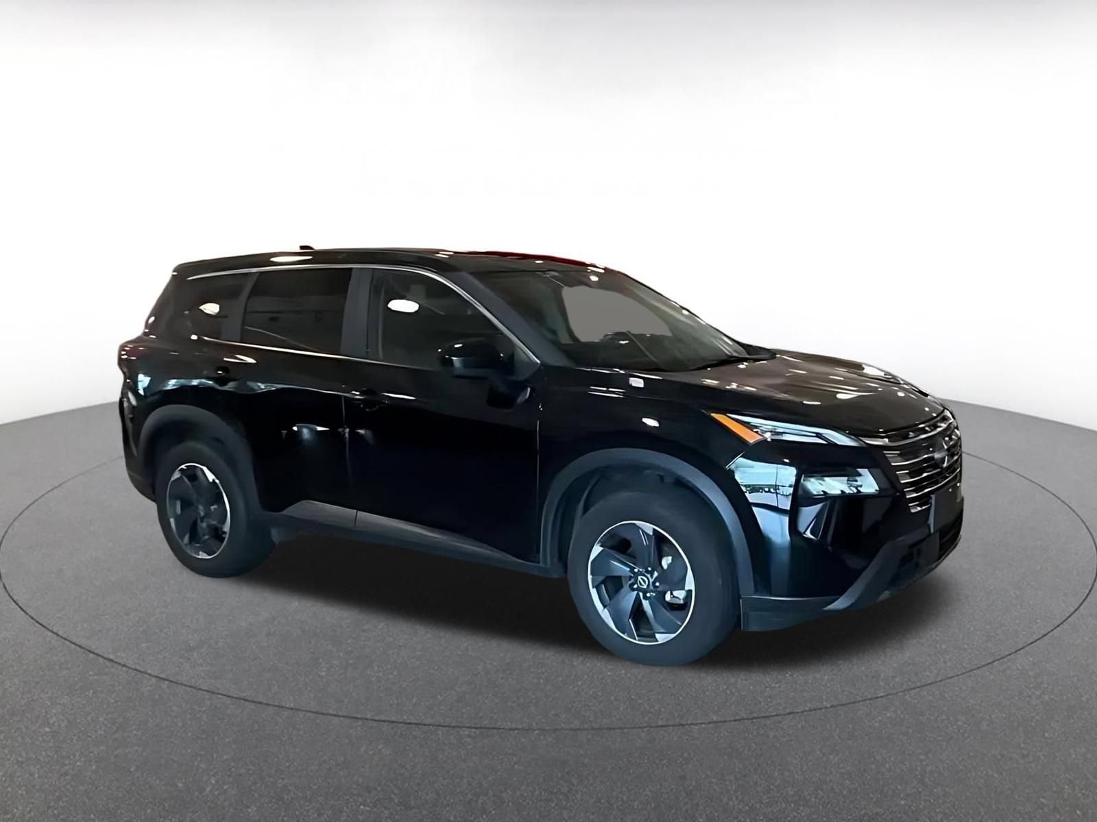 Thumbnail: 2025 Nissan Rogue - 2