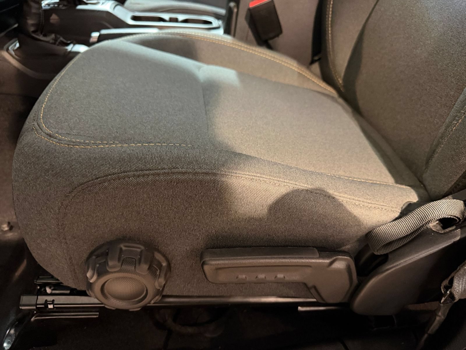 Thumbnail: 2025 Jeep Wrangler - 18
