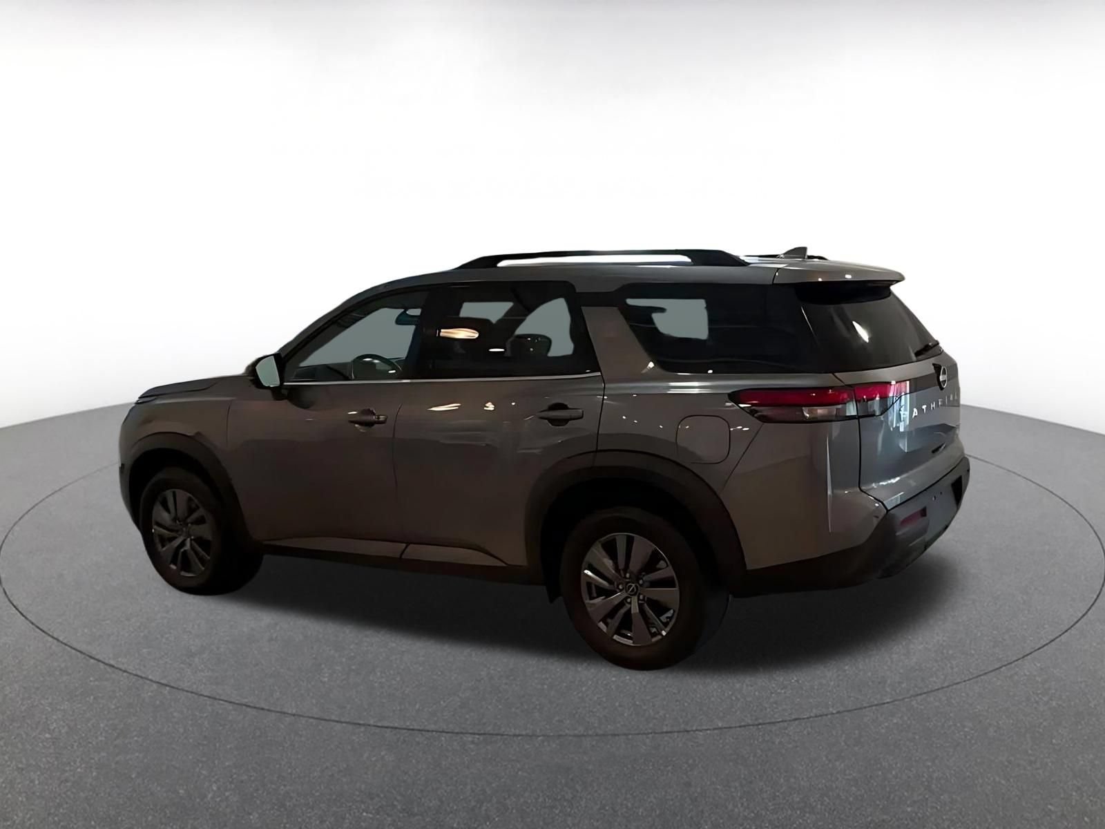 Thumbnail: 2025 Nissan Pathfinder - 10