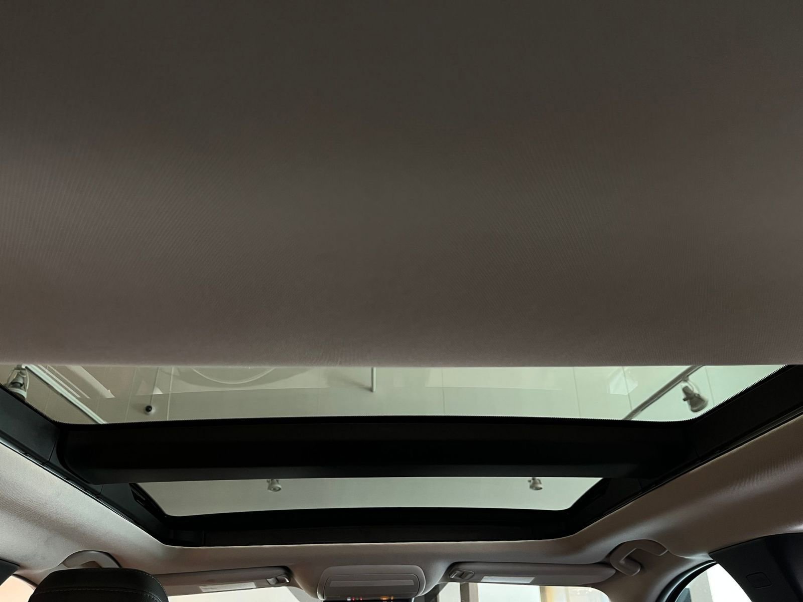 Thumbnail: 2025 Mazda CX-50 - 30