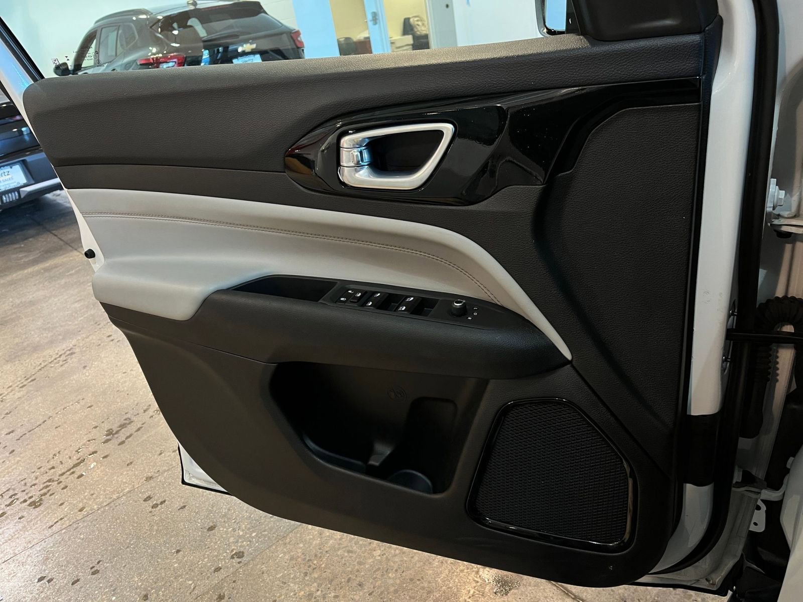 Thumbnail: 2025 Jeep Compass - 18