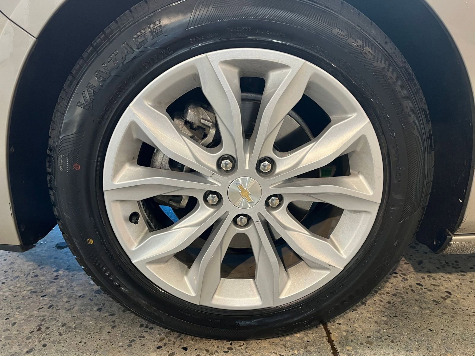 Thumbnail: 2024 Chevrolet Malibu - 30