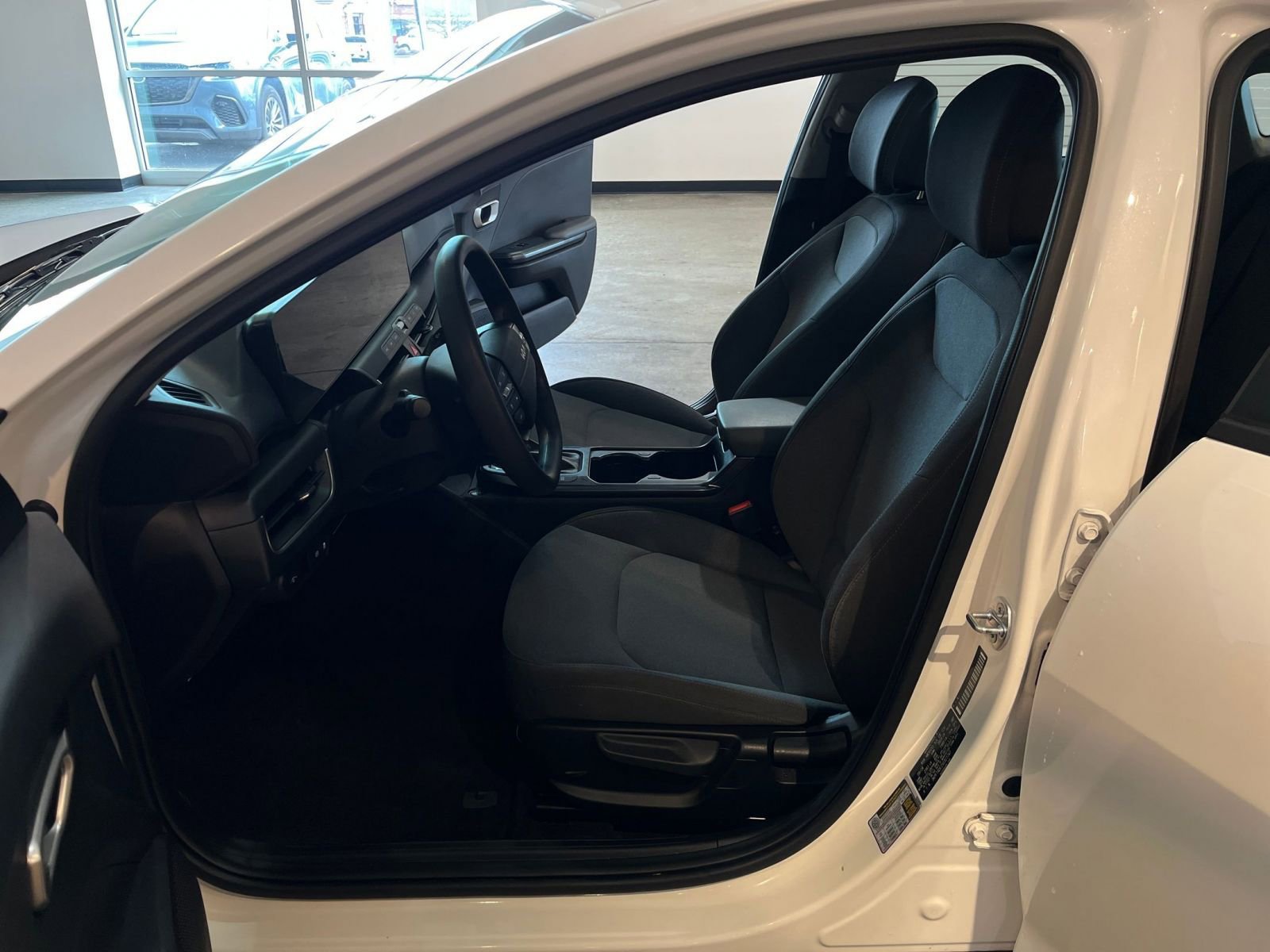 Thumbnail: 2025 Kia K4 - 25