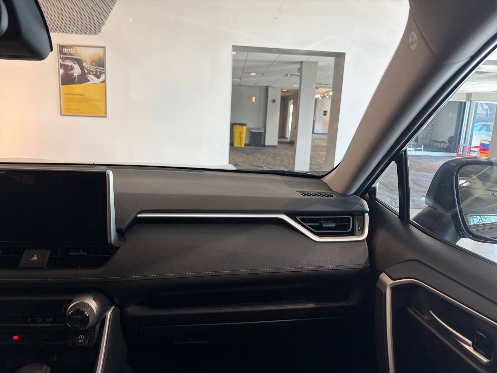 Thumbnail: 2025 Toyota RAV4 - 35