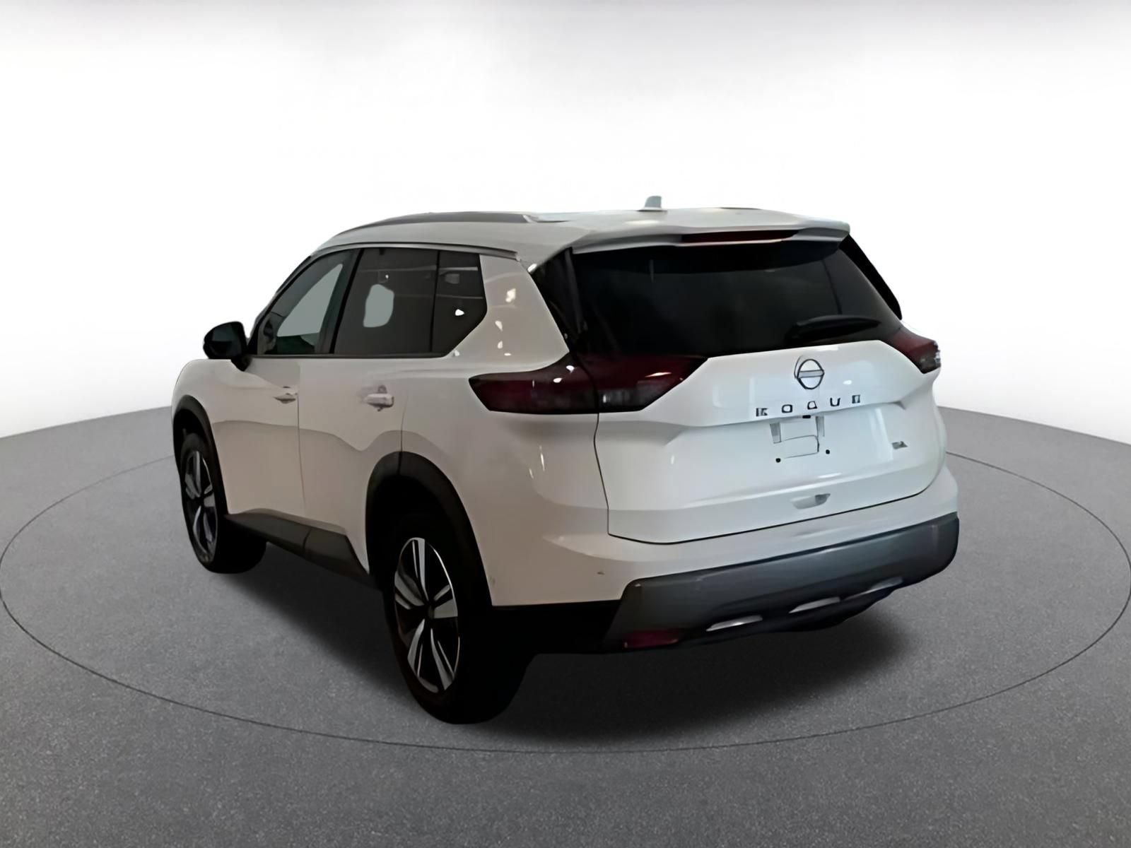 Thumbnail: 2026 Nissan Rogue - 15