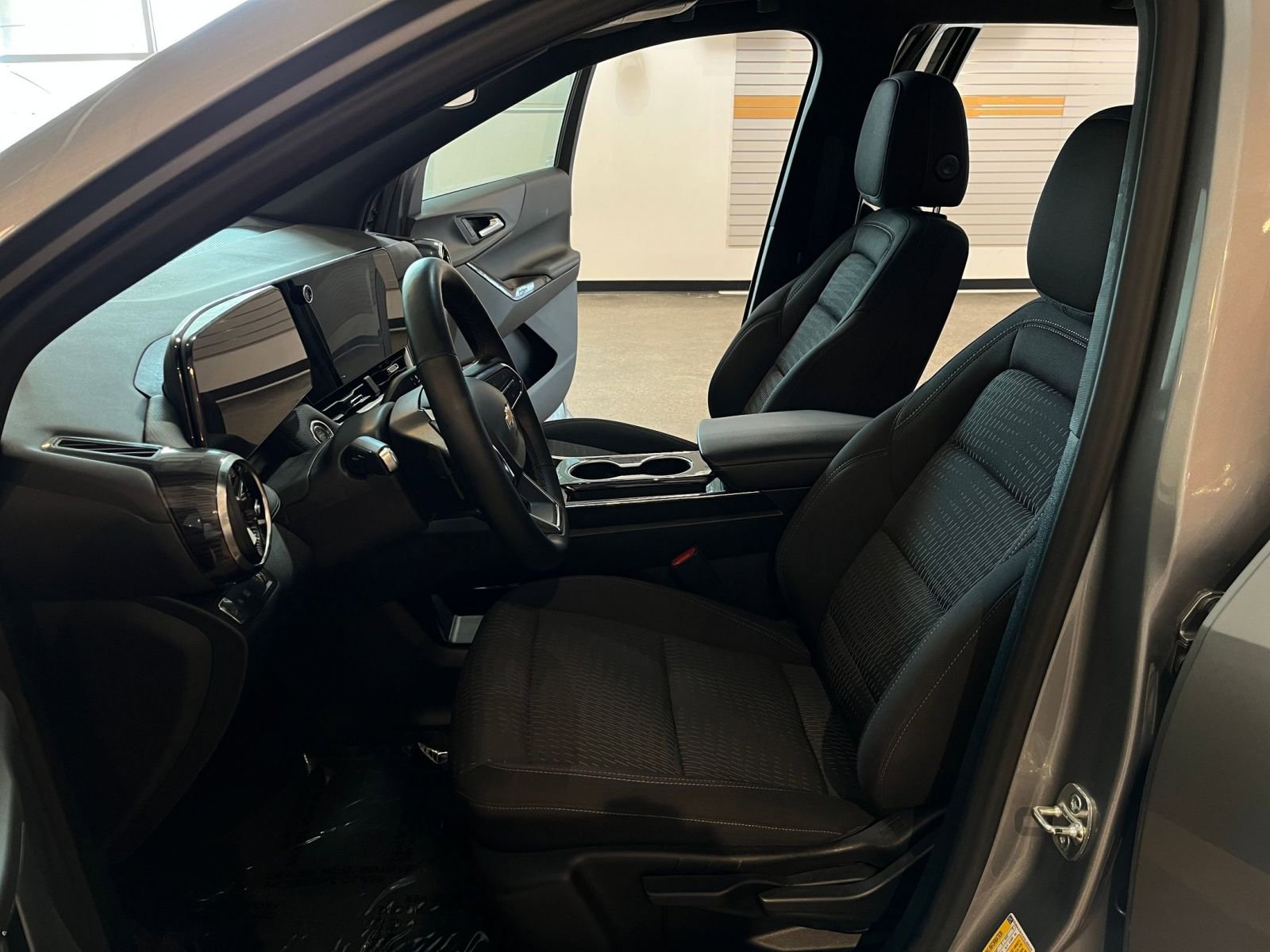 Thumbnail: 2025 Chevrolet Equinox - 27