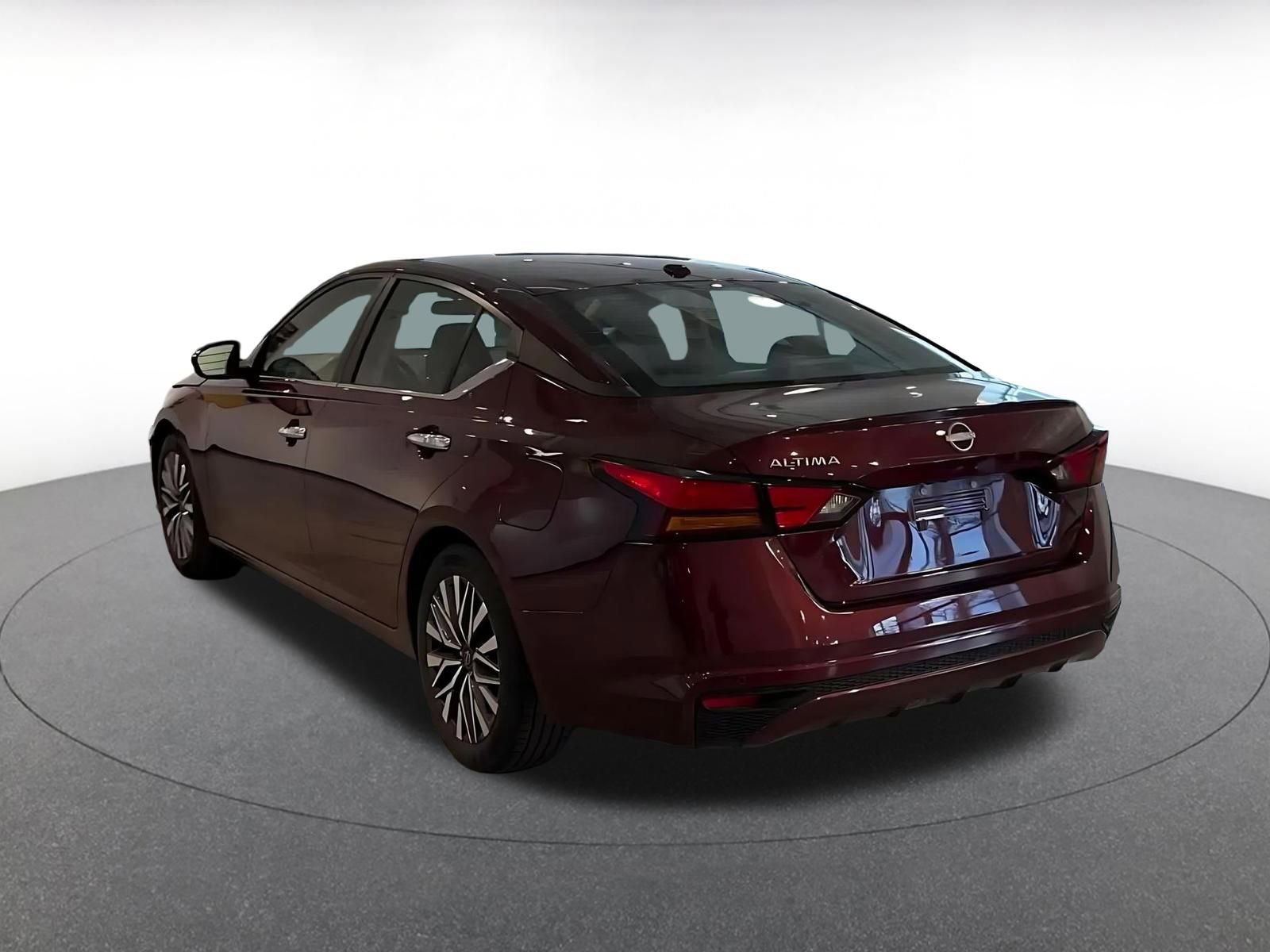 Thumbnail: 2025 Nissan Altima - 11