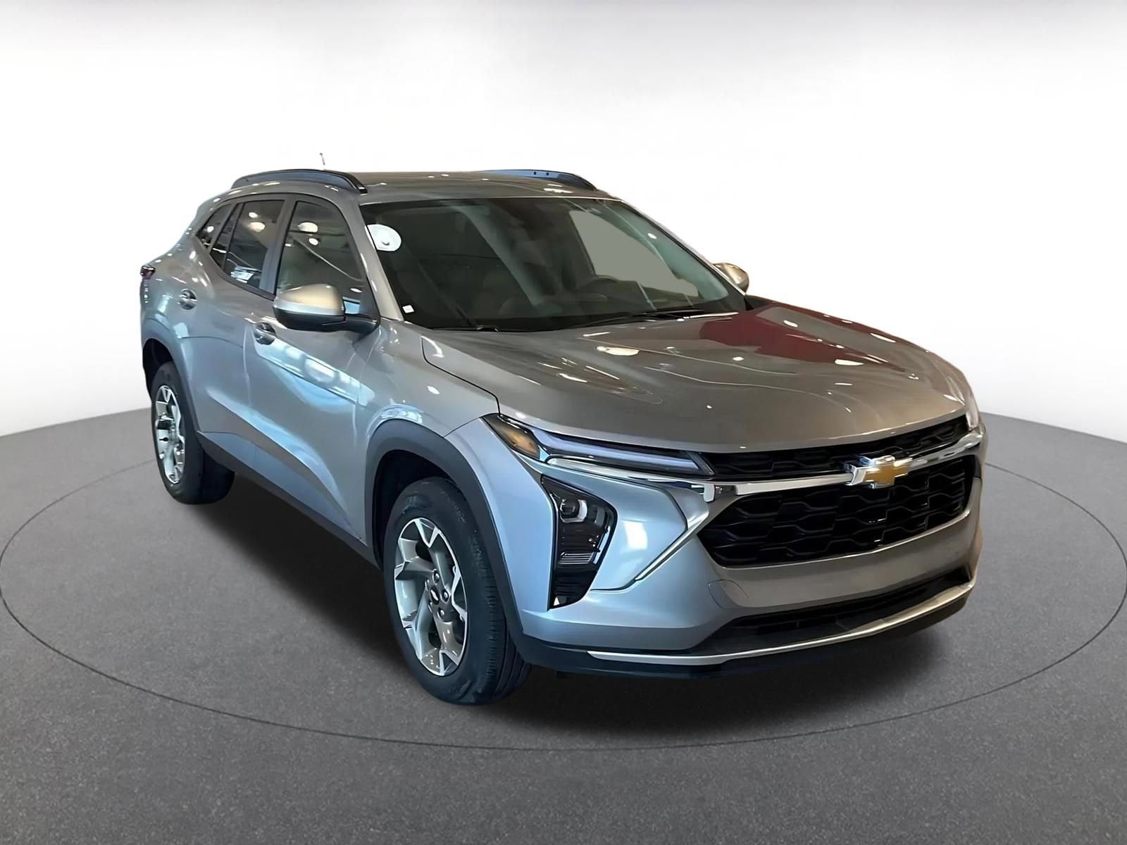 Thumbnail: 2025 Chevrolet Trax - 3