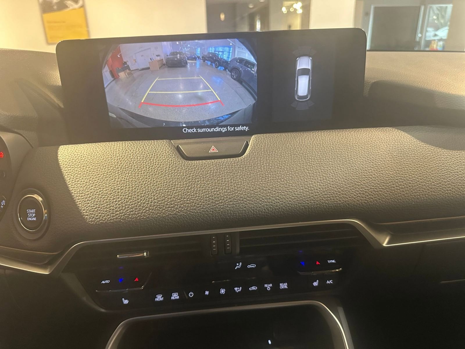 Thumbnail: 2025 Mazda CX-70 - 17