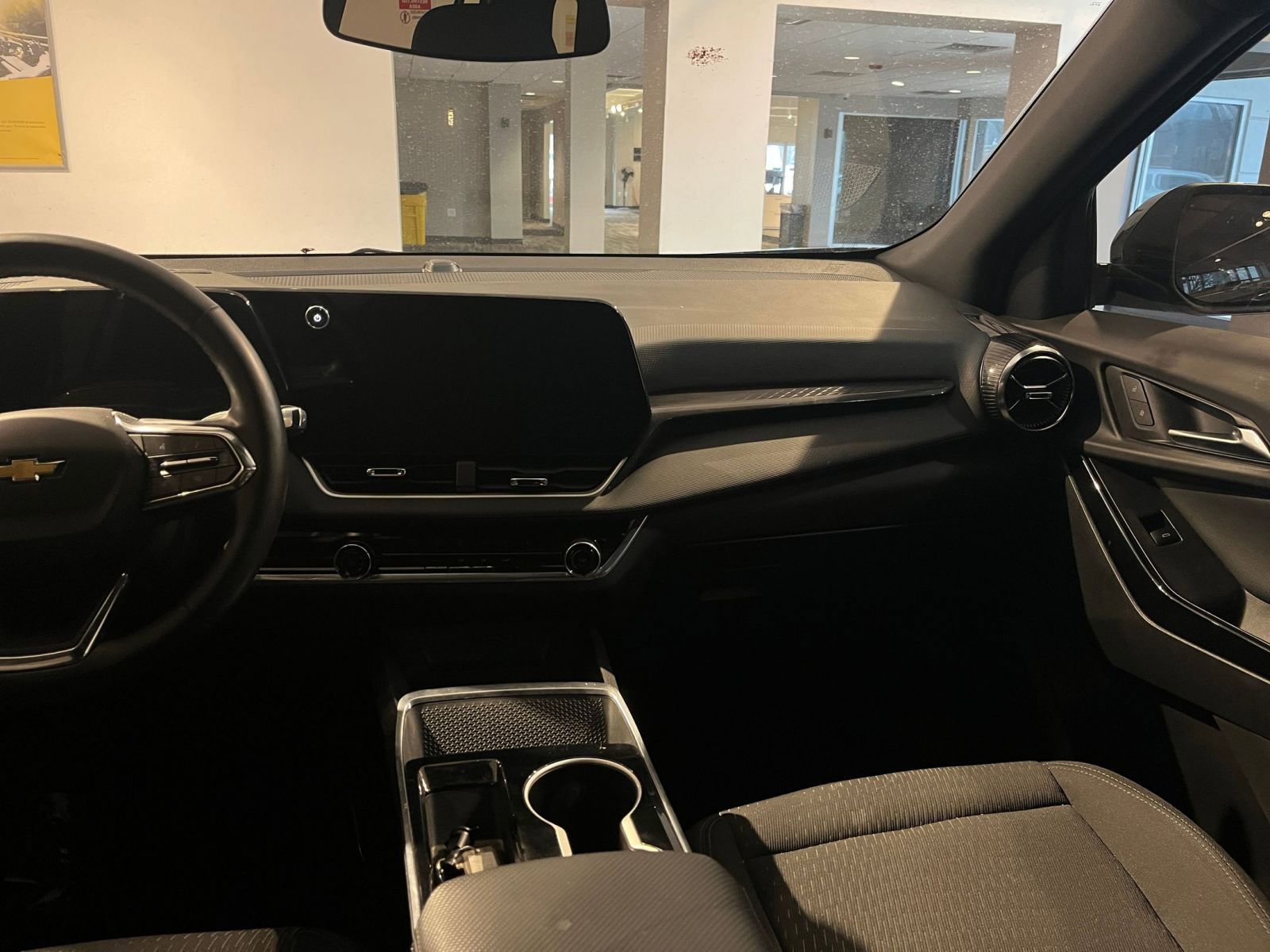 Thumbnail: 2025 Chevrolet Equinox - 35