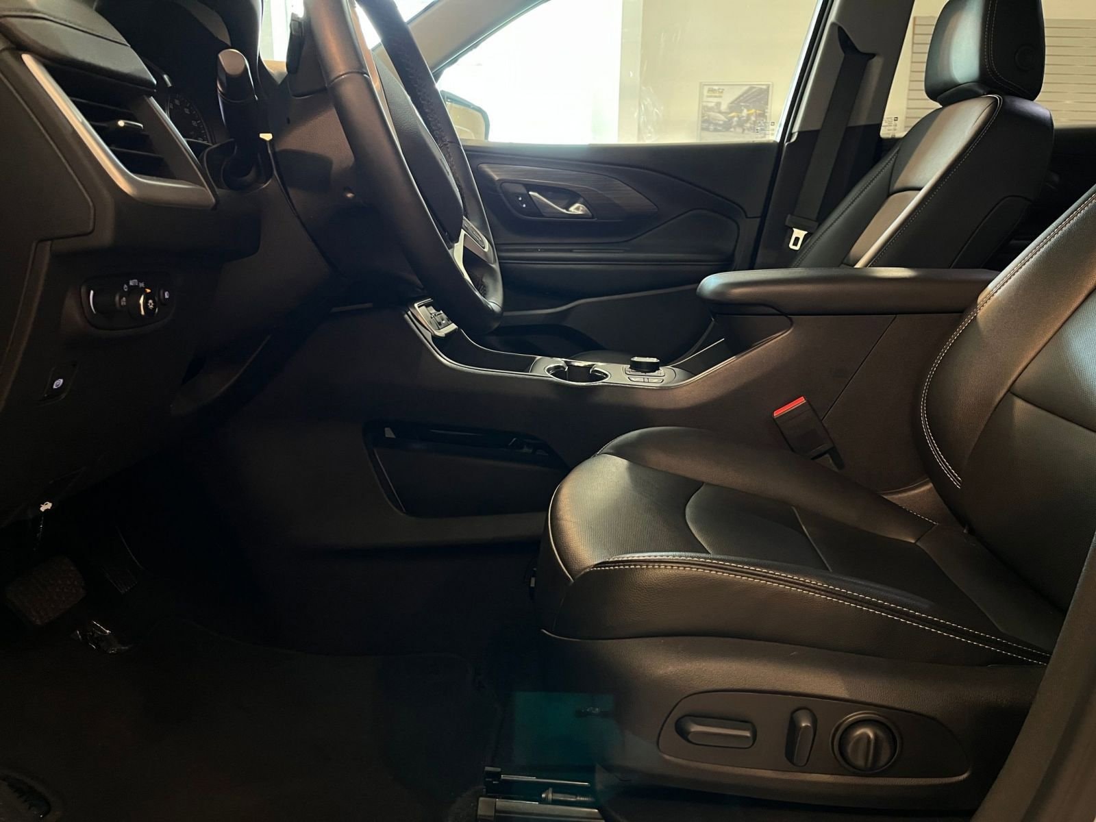 Thumbnail: 2024 GMC Terrain - 27