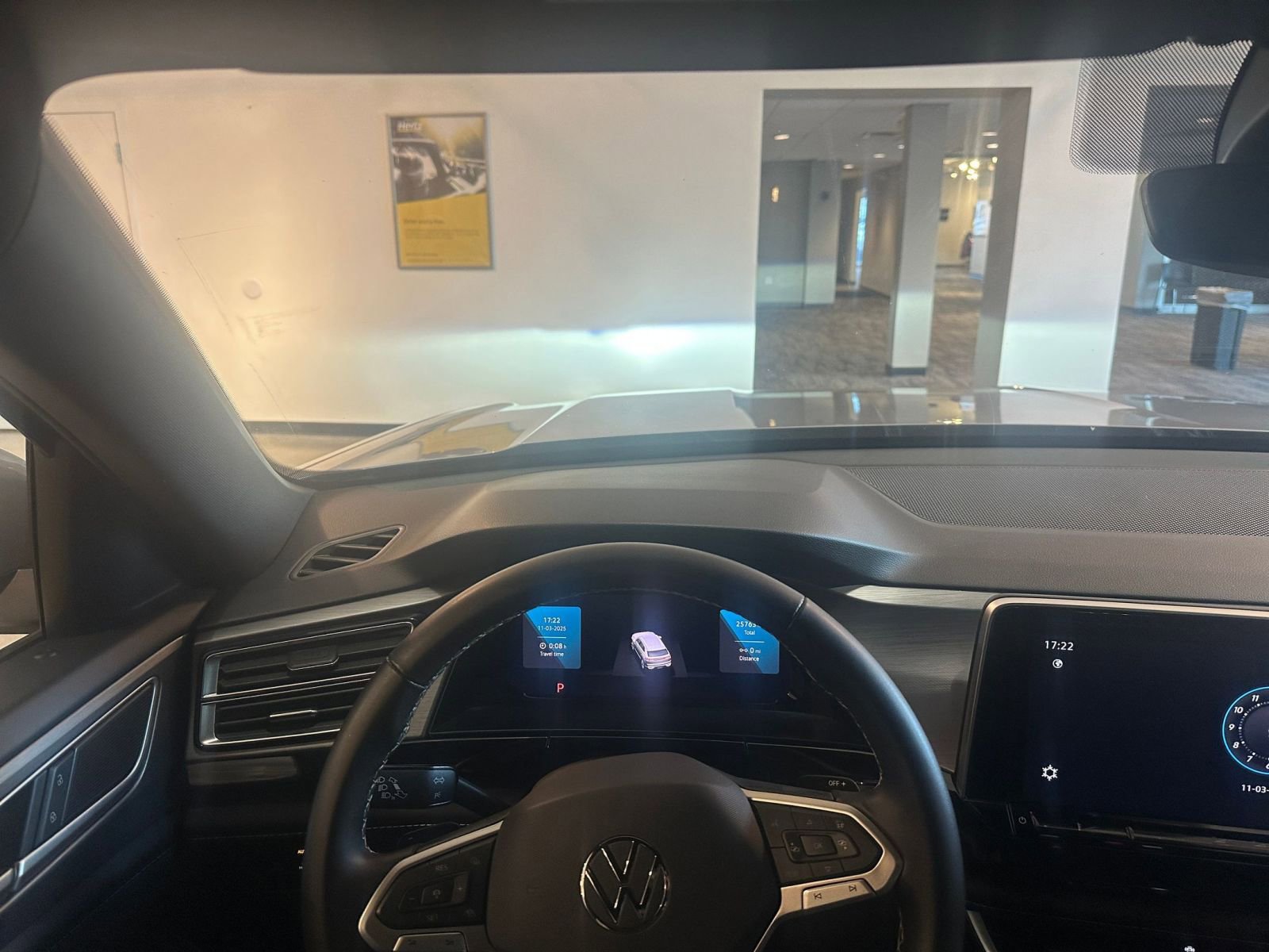 Thumbnail: 2025 Volkswagen Atlas - 34