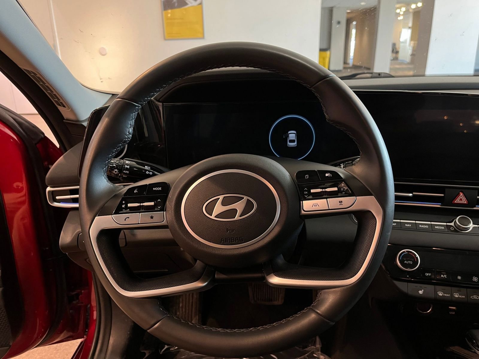 Thumbnail: 2025 Hyundai Elantra - 28