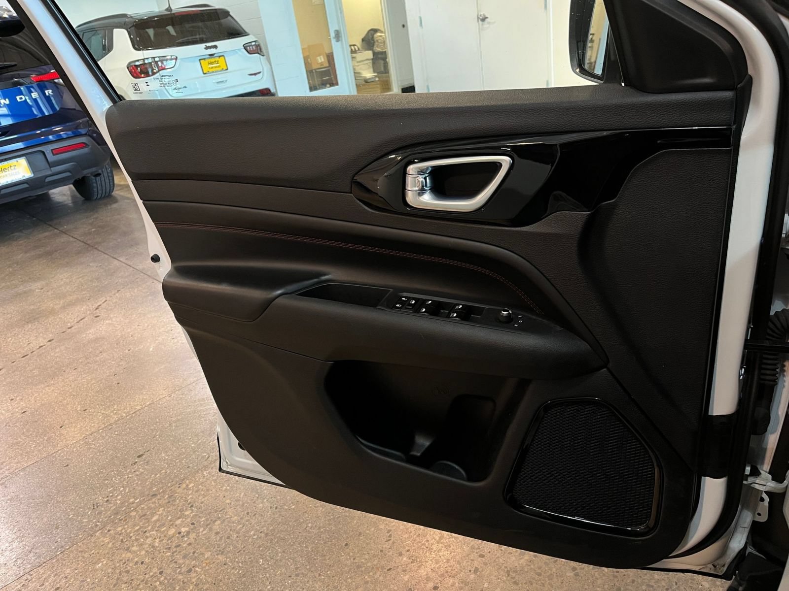 Thumbnail: 2025 Jeep Compass - 18