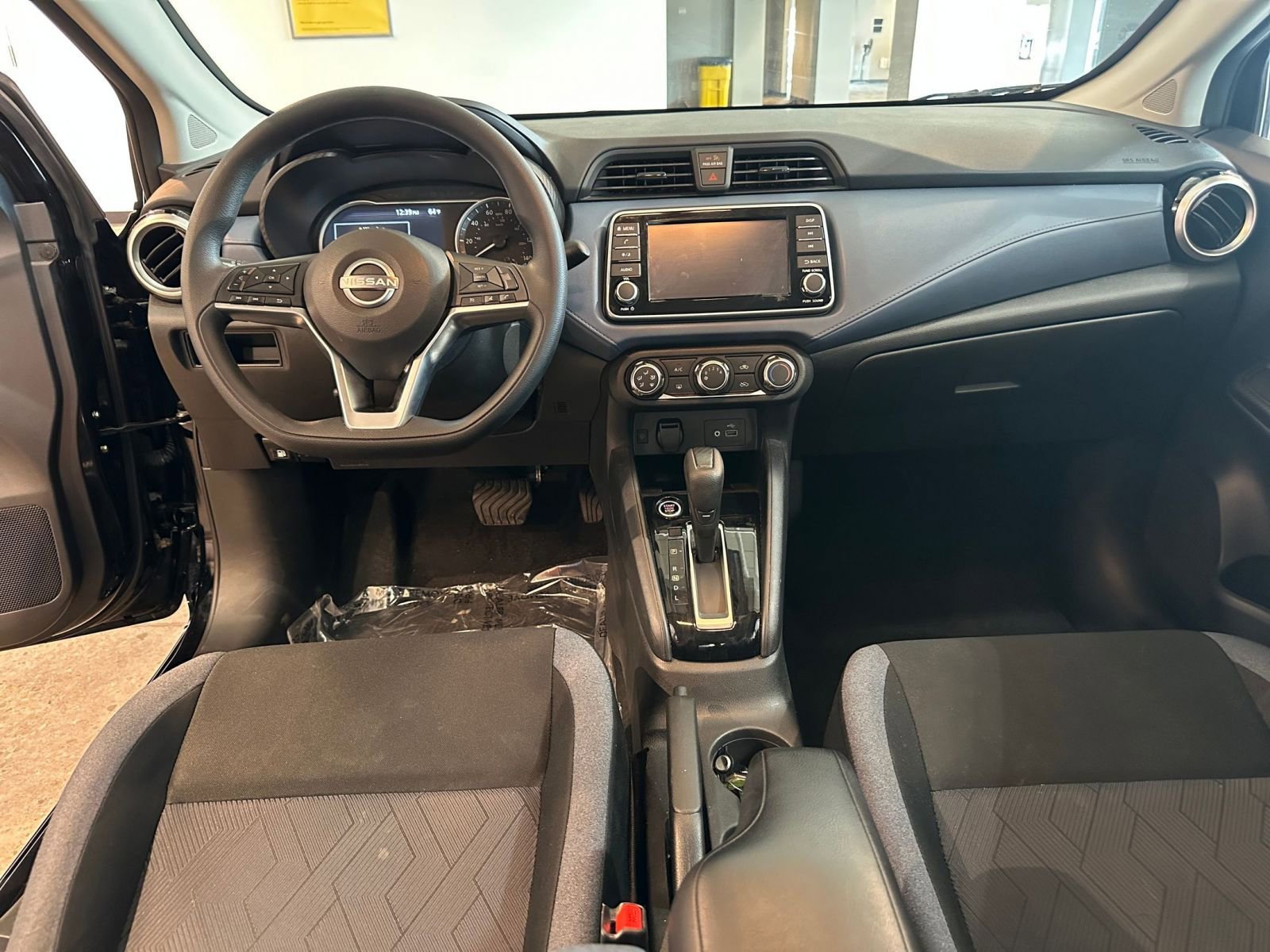 Thumbnail: 2025 Nissan Versa - 32