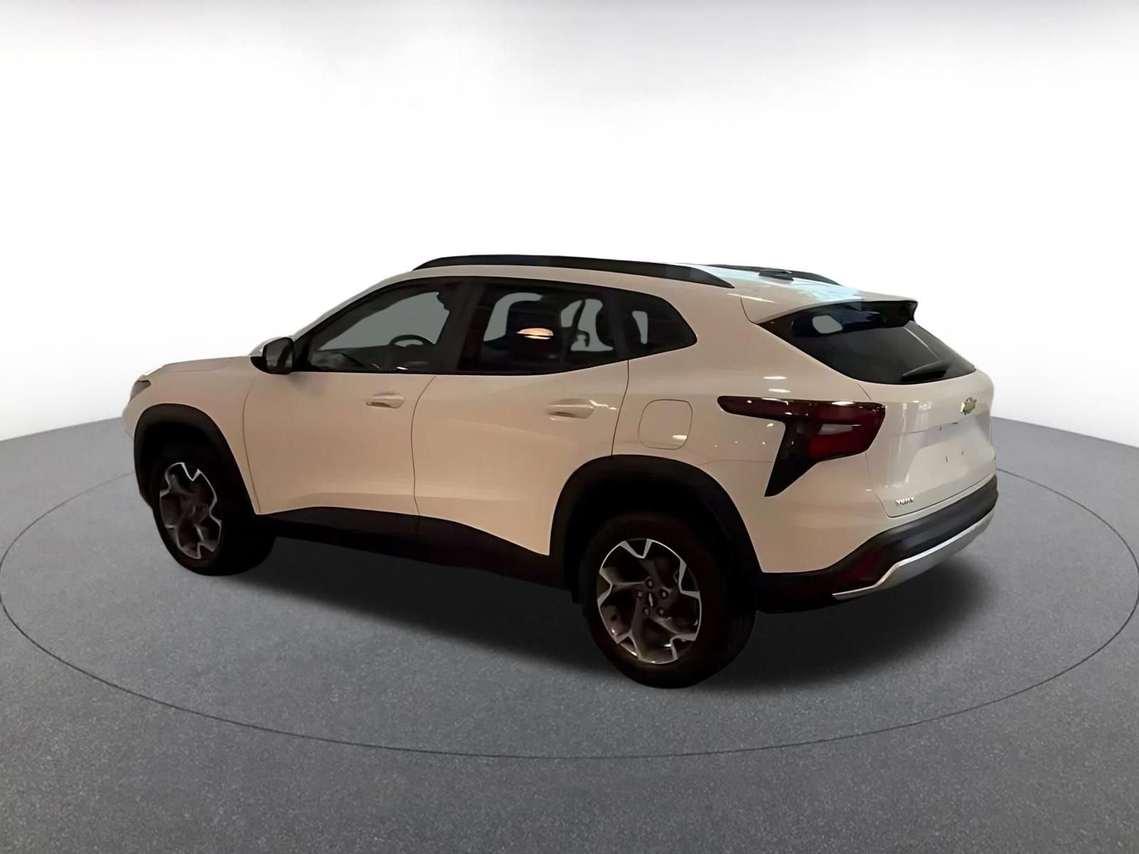 Thumbnail: 2025 Chevrolet Trax - 10