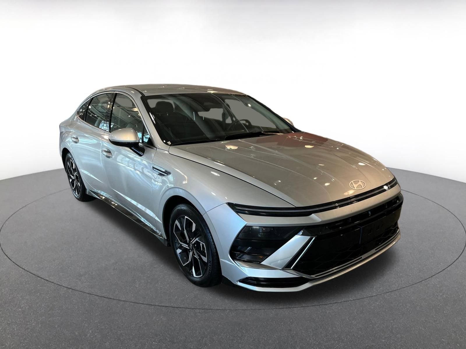 Thumbnail: 2025 Hyundai Sonata - 1