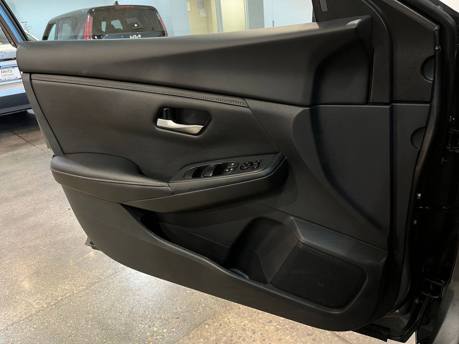 Thumbnail: 2025 Nissan Sentra - 18